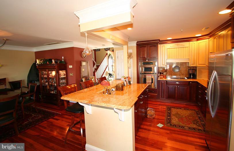 BAYSIDE - Residential Lease