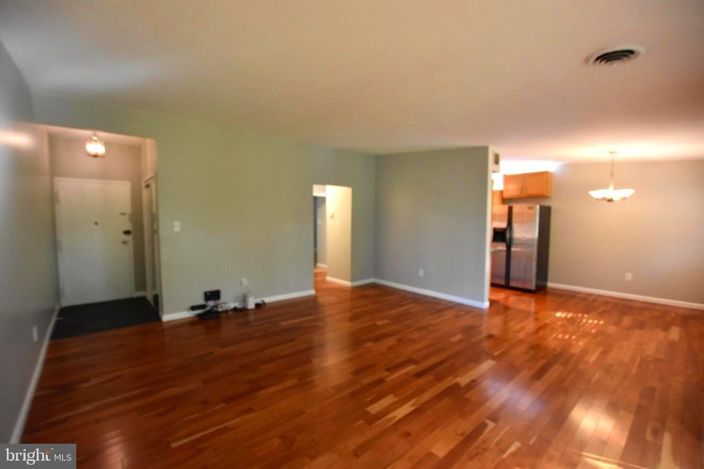 Photo of 10404 Rockville Pik Pike #401, ROCKVILLE, MD 20852 (MLS # MDMC2203318)