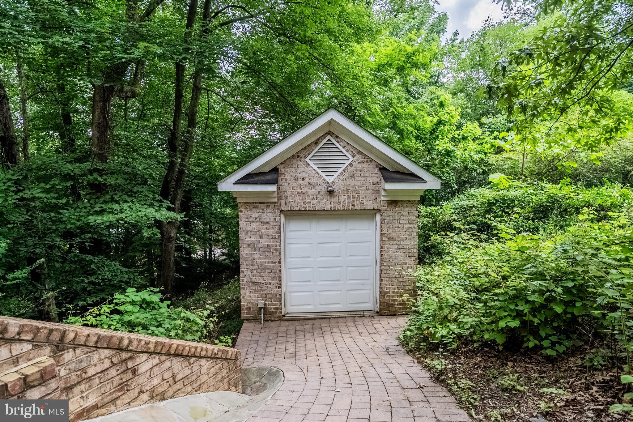 MOORE HILL ESTATES - Residential