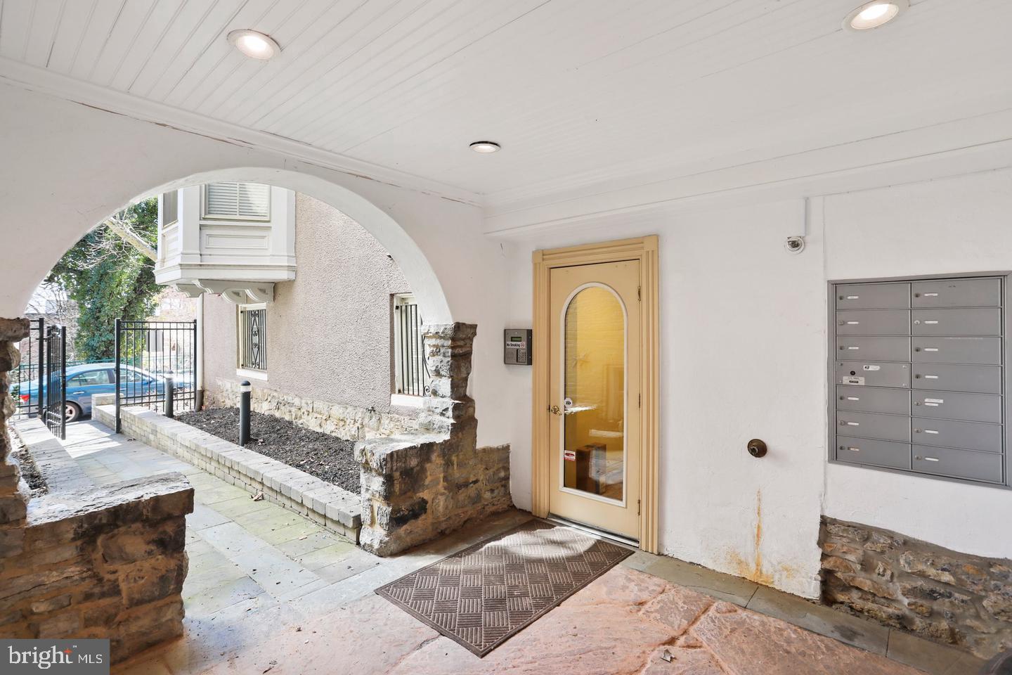 MOUNT PROSPECT - Residential