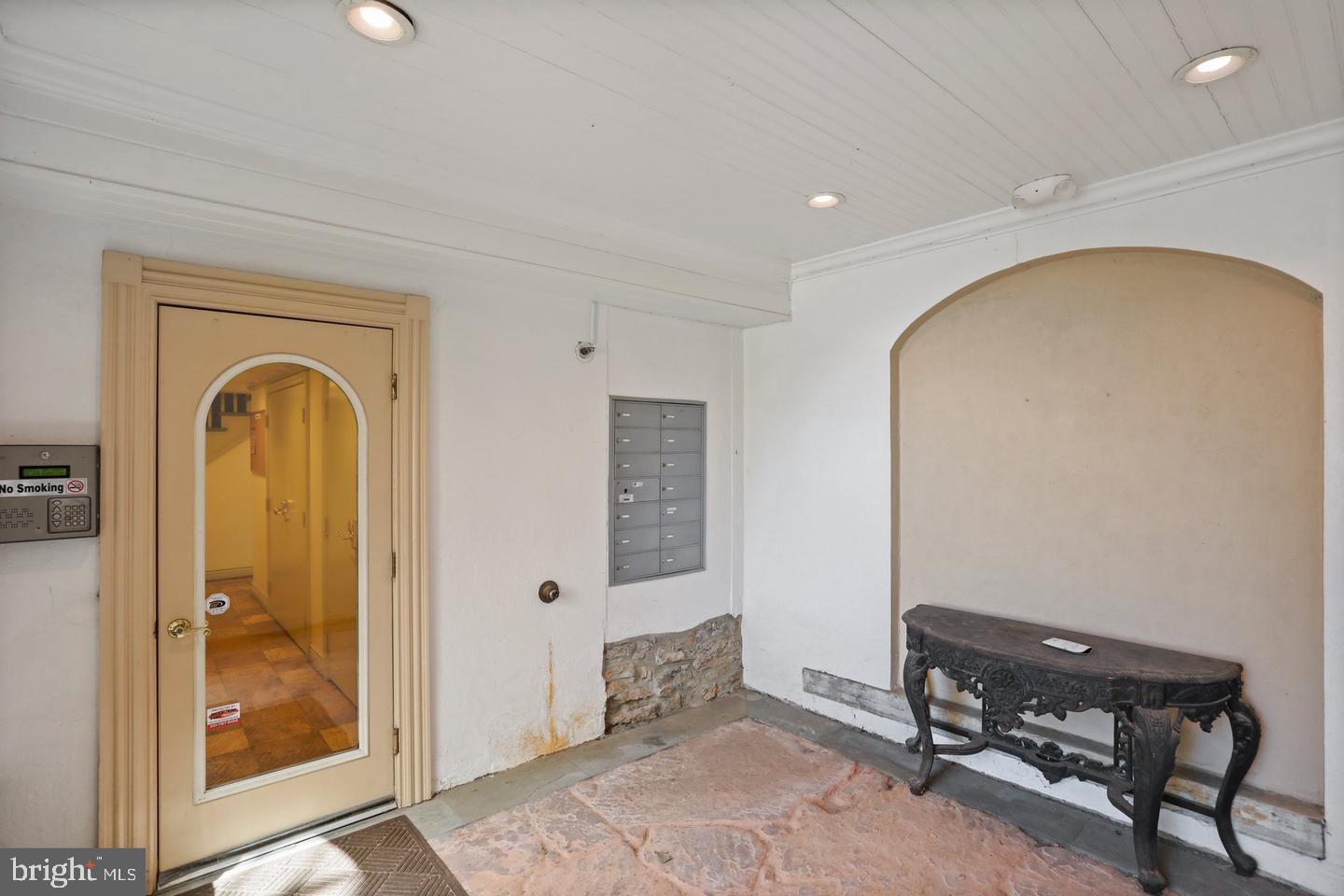 MOUNT PROSPECT - Residential