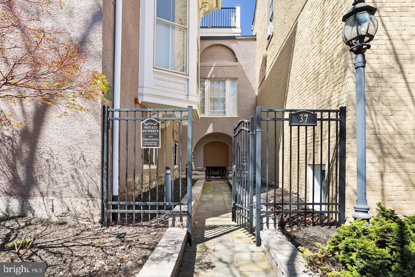 MOUNT PROSPECT - Residential