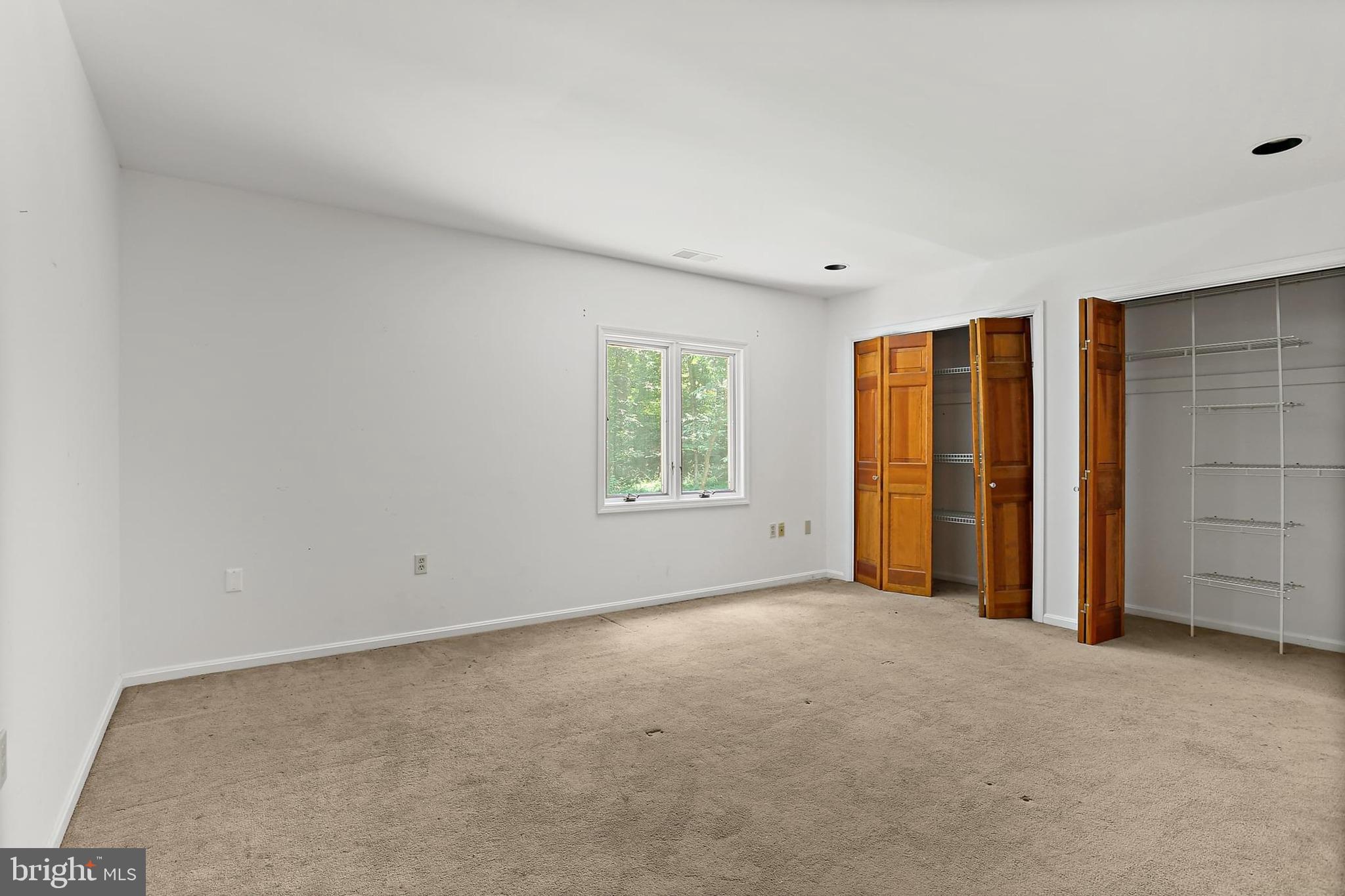 TRIADELPHIA WOODS - Residential Lease