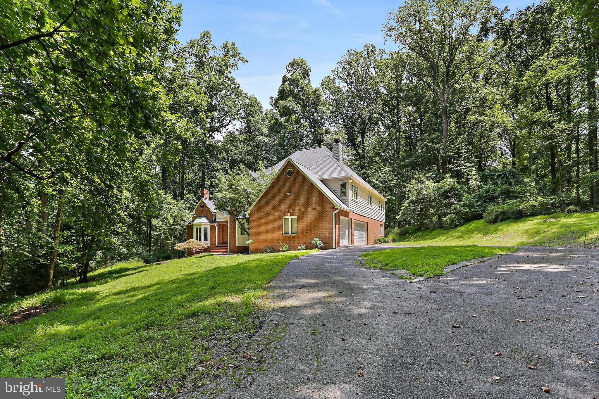 TRIADELPHIA WOODS - Residential Lease