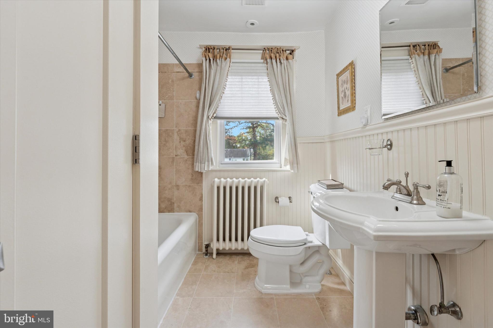 ARDMORE PARK - Residential