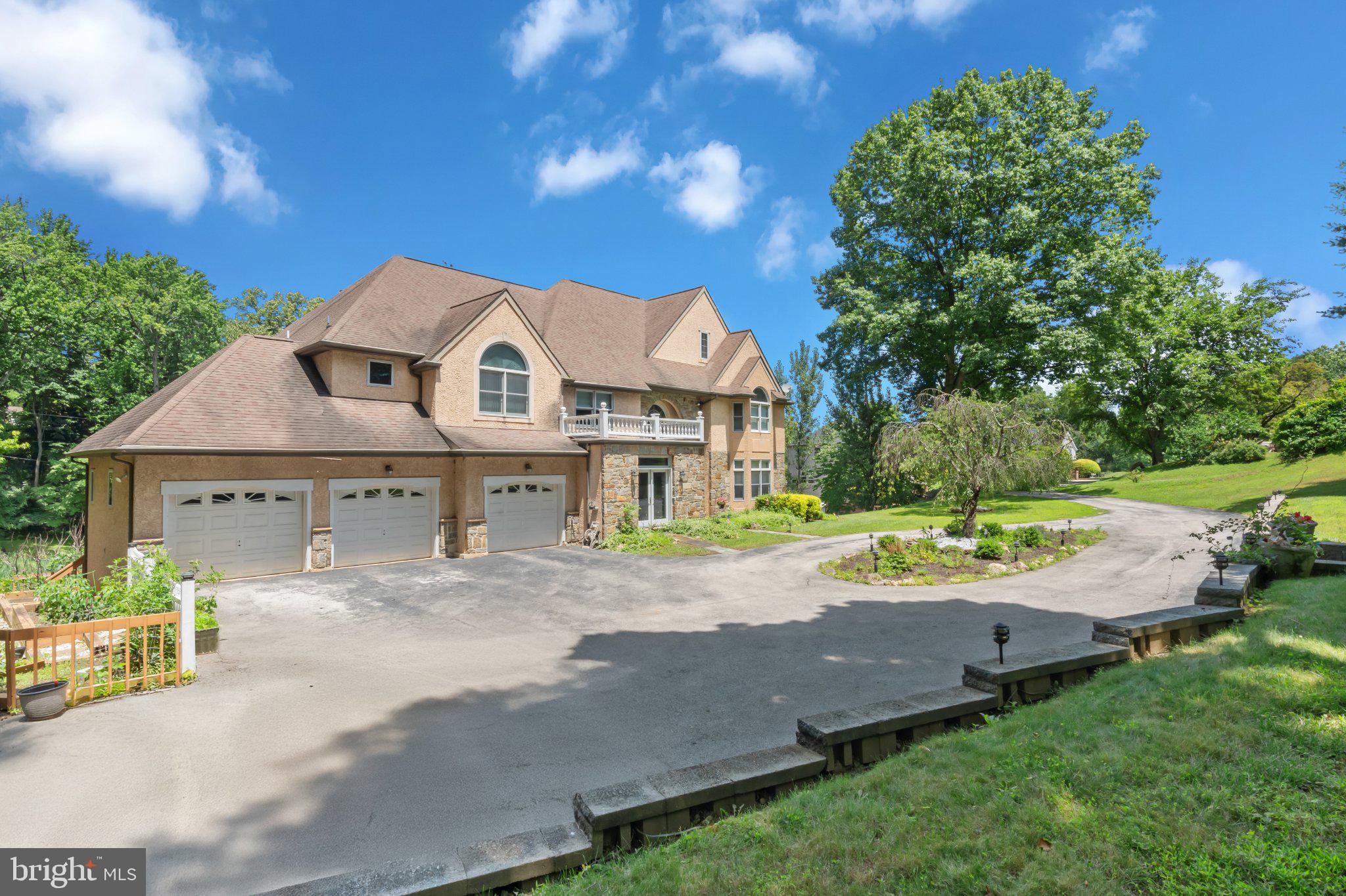 411 MARIE DRIVE