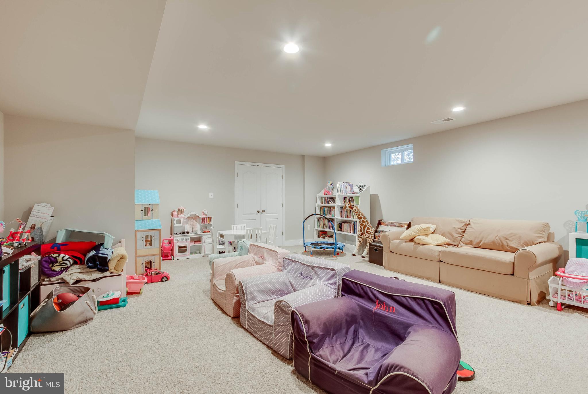 ANNAPOLIS RIDGE - Residential