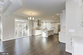 ANNAPOLIS RIDGE - Residential