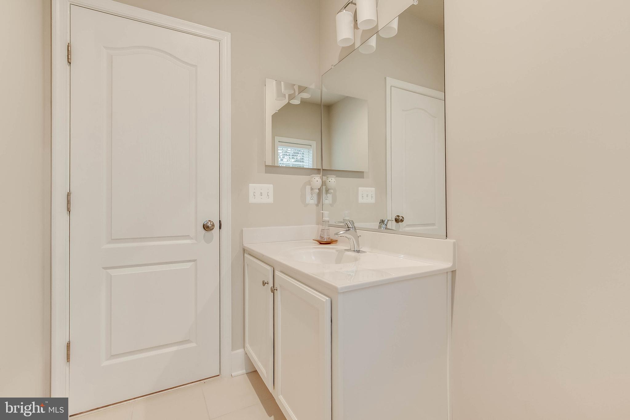 ANNAPOLIS RIDGE - Residential