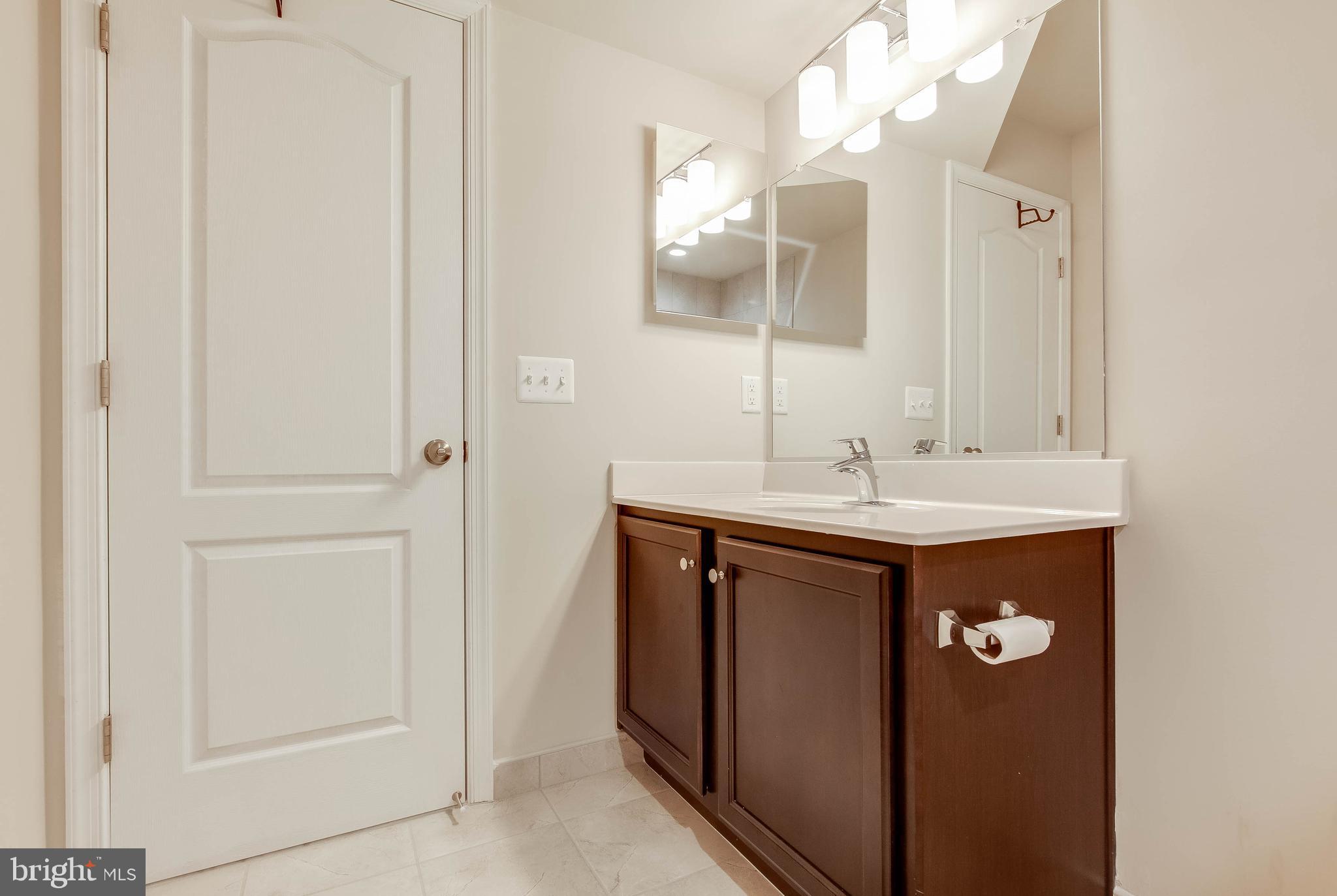 ANNAPOLIS RIDGE - Residential