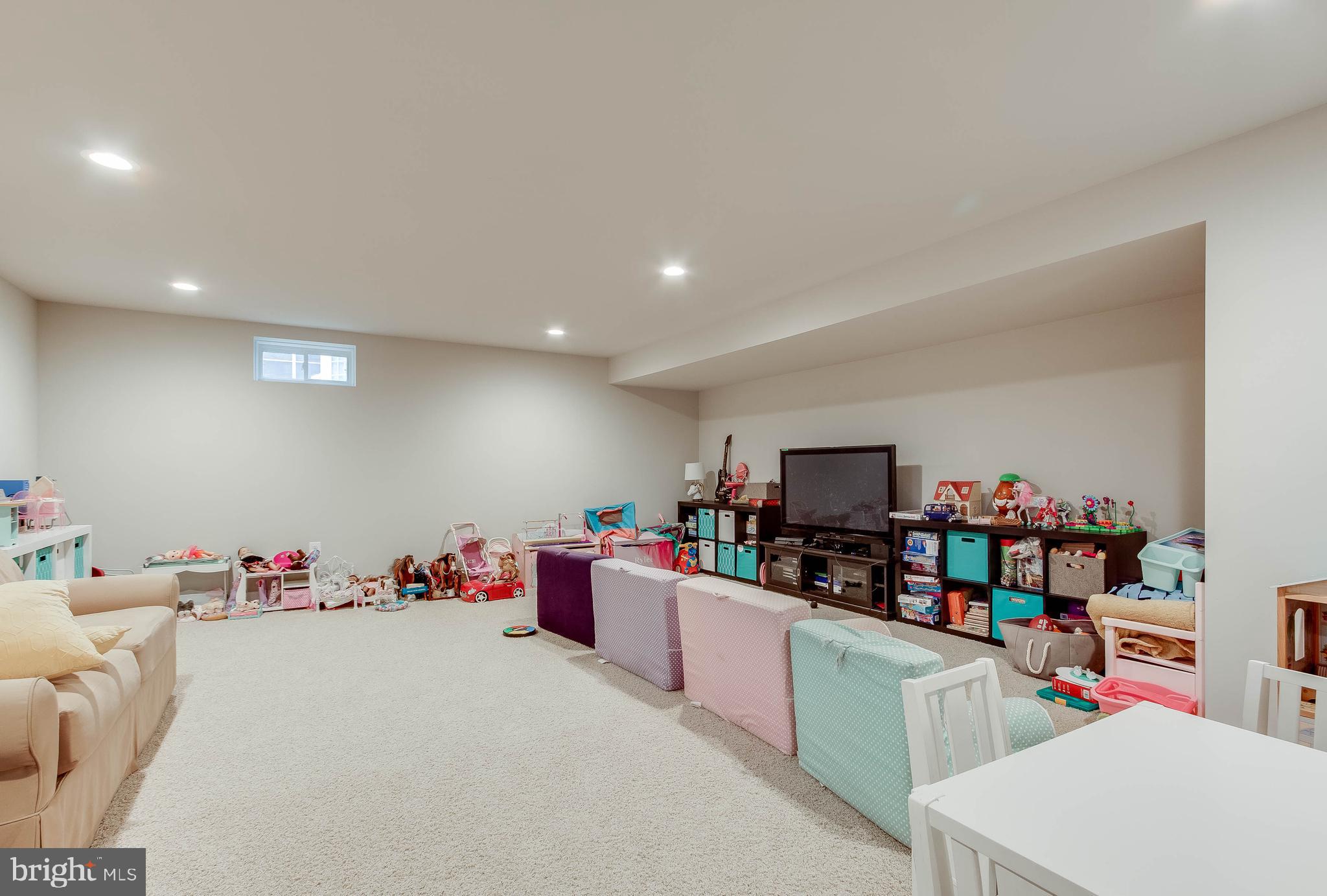 ANNAPOLIS RIDGE - Residential