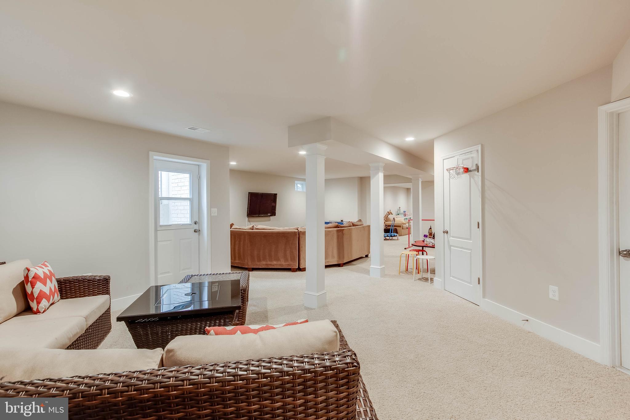 ANNAPOLIS RIDGE - Residential