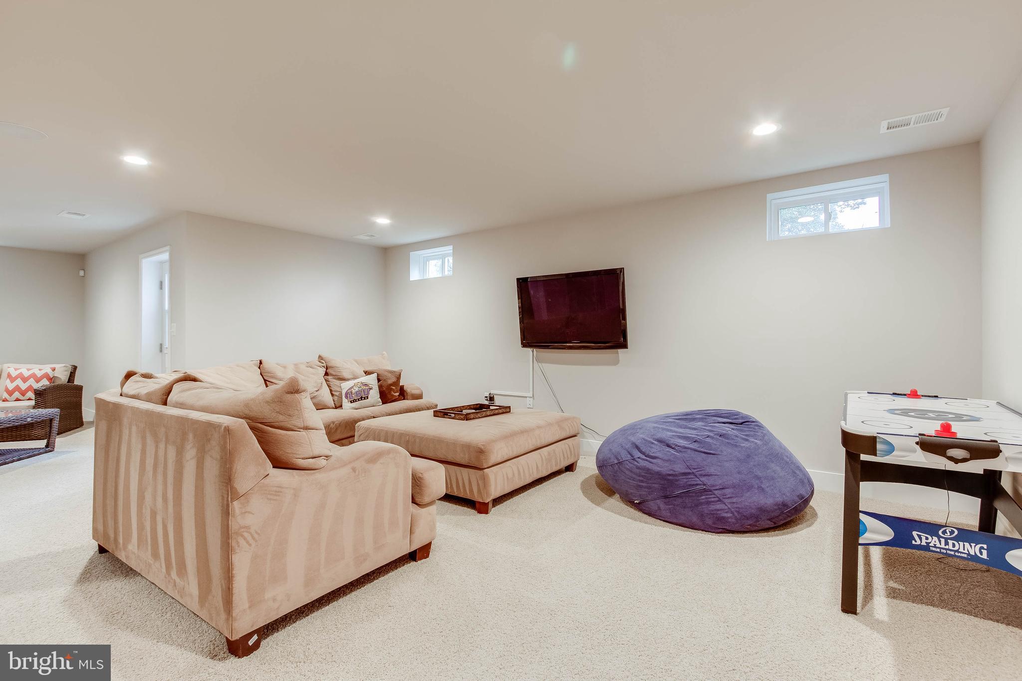 ANNAPOLIS RIDGE - Residential