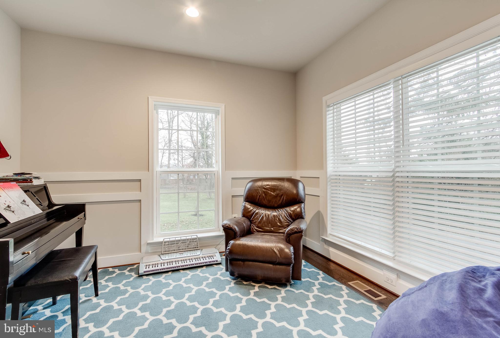 ANNAPOLIS RIDGE - Residential