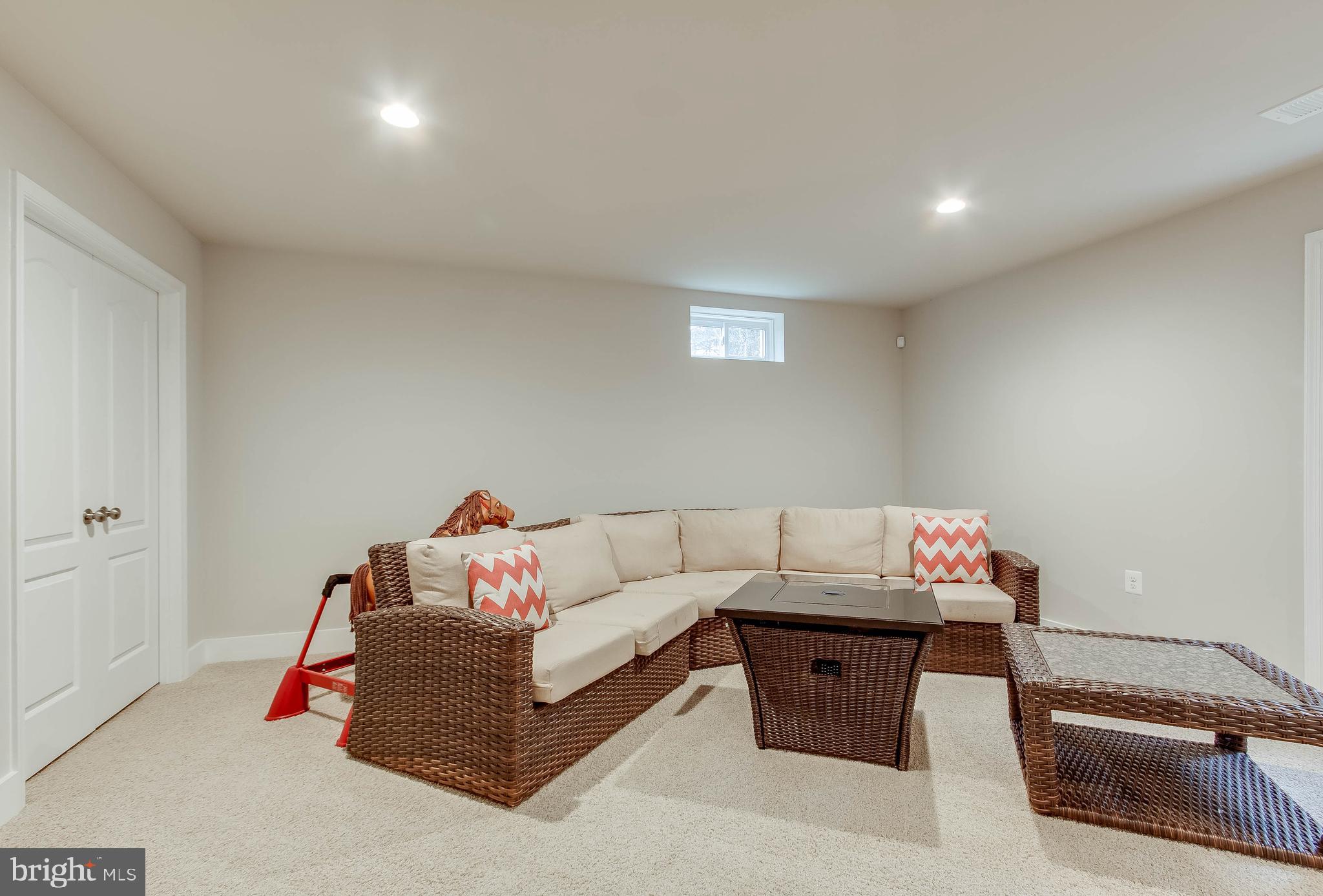 ANNAPOLIS RIDGE - Residential