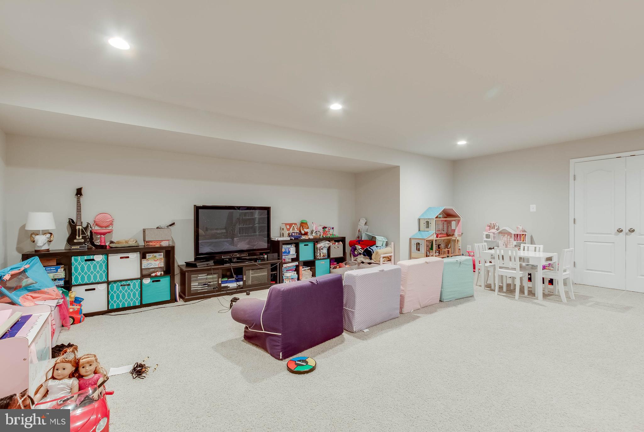 ANNAPOLIS RIDGE - Residential