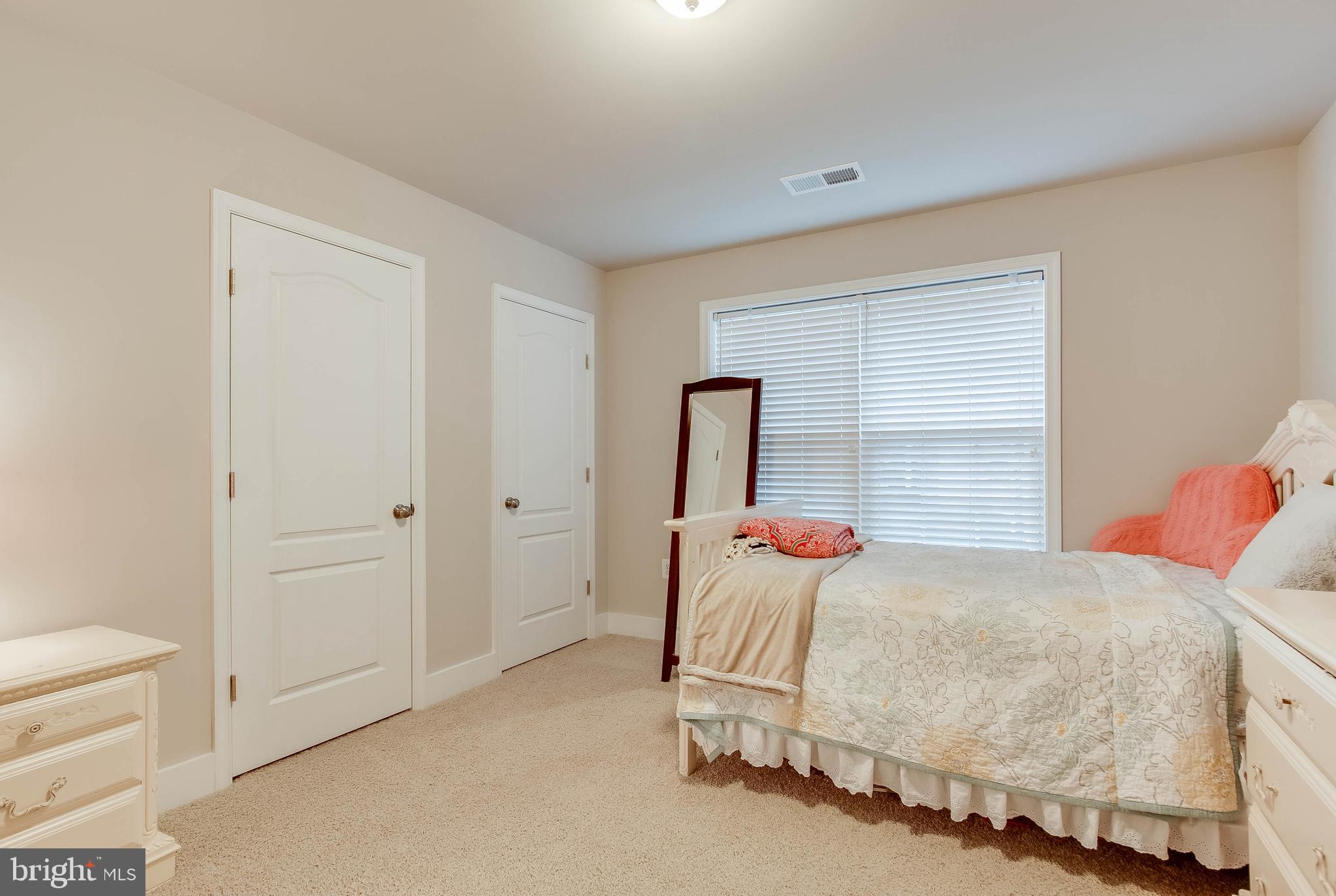 ANNAPOLIS RIDGE - Residential