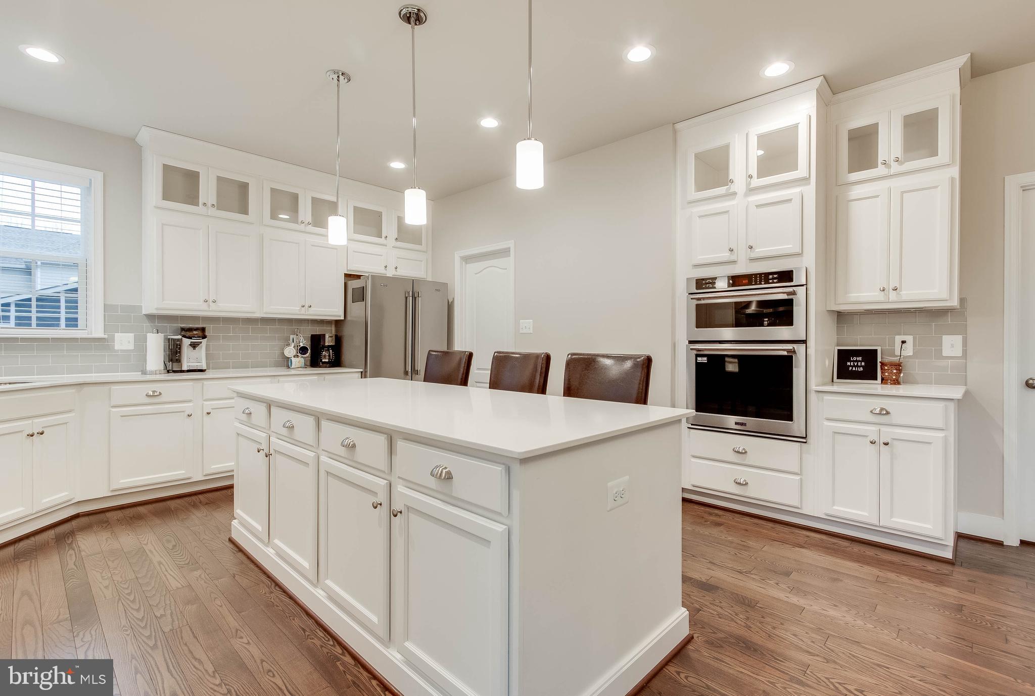 ANNAPOLIS RIDGE - Residential