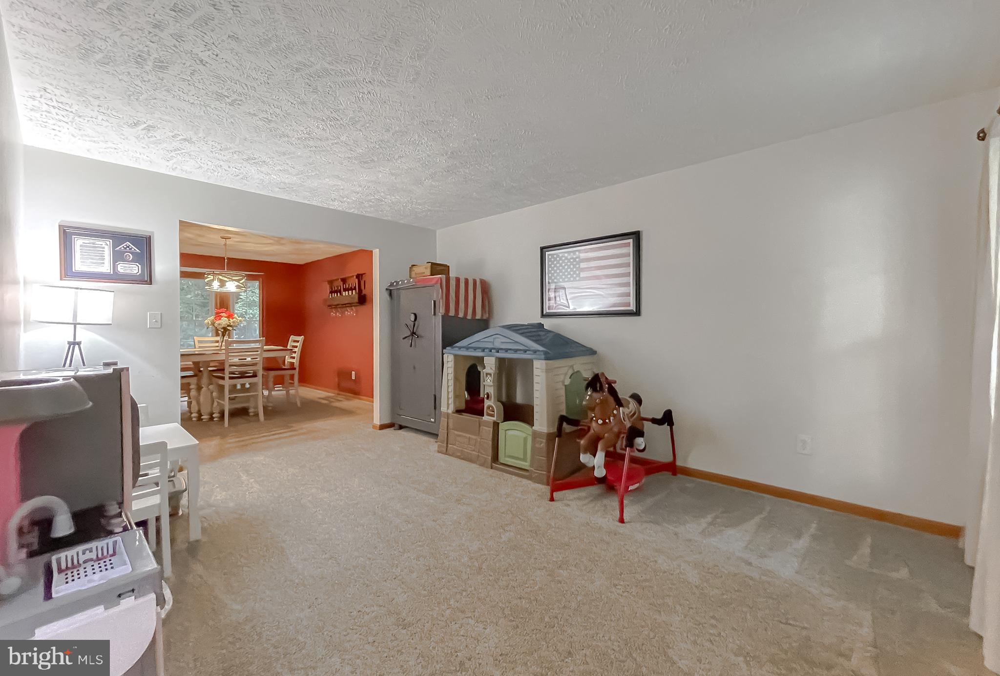 WHITEHALL - Residential