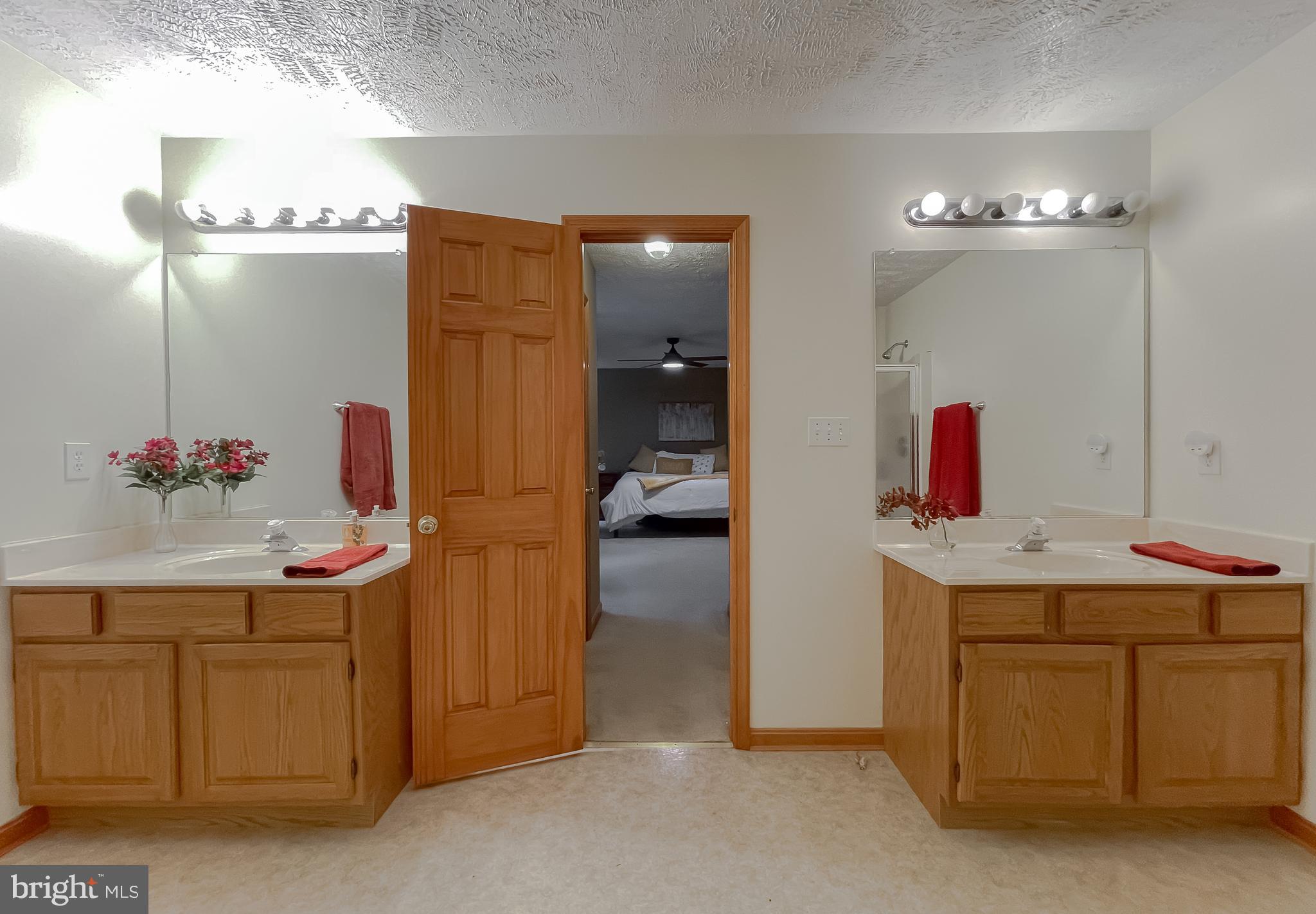 WHITEHALL - Residential