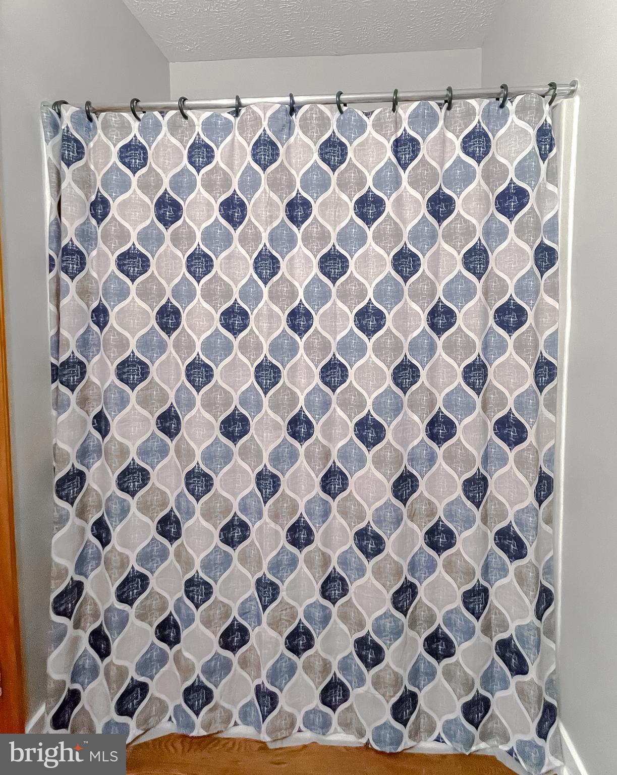 WHITEHALL - Residential