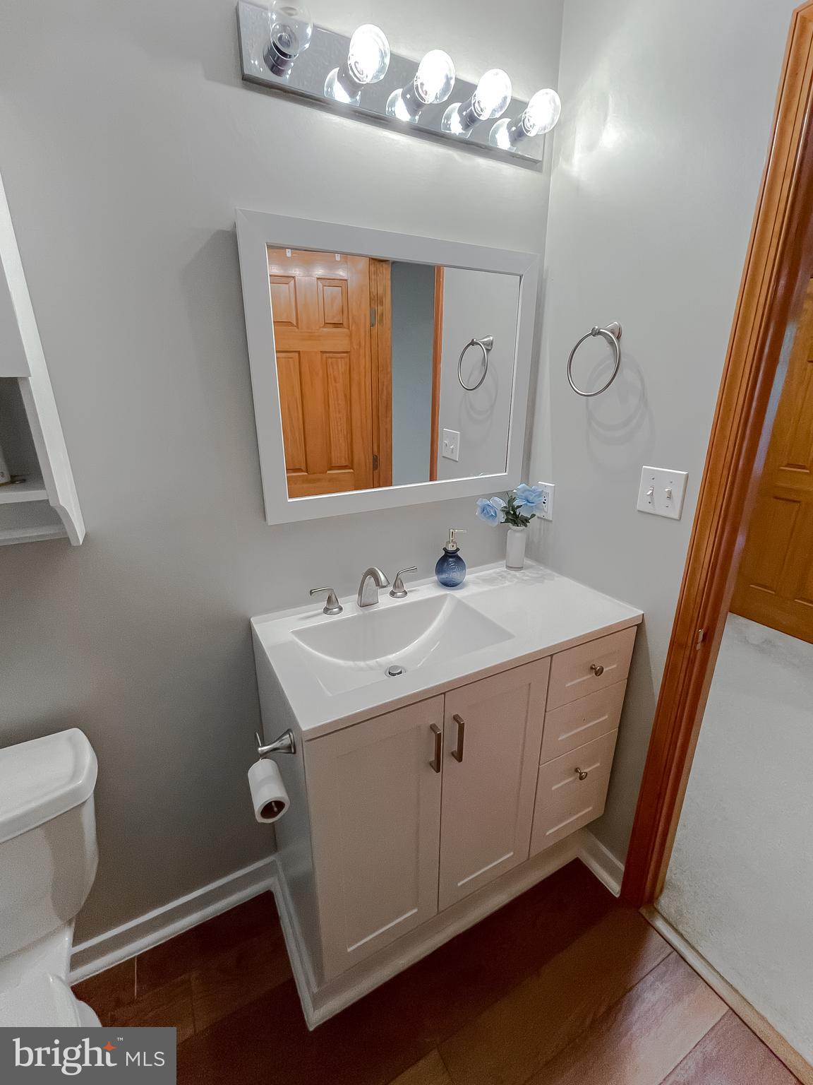 WHITEHALL - Residential