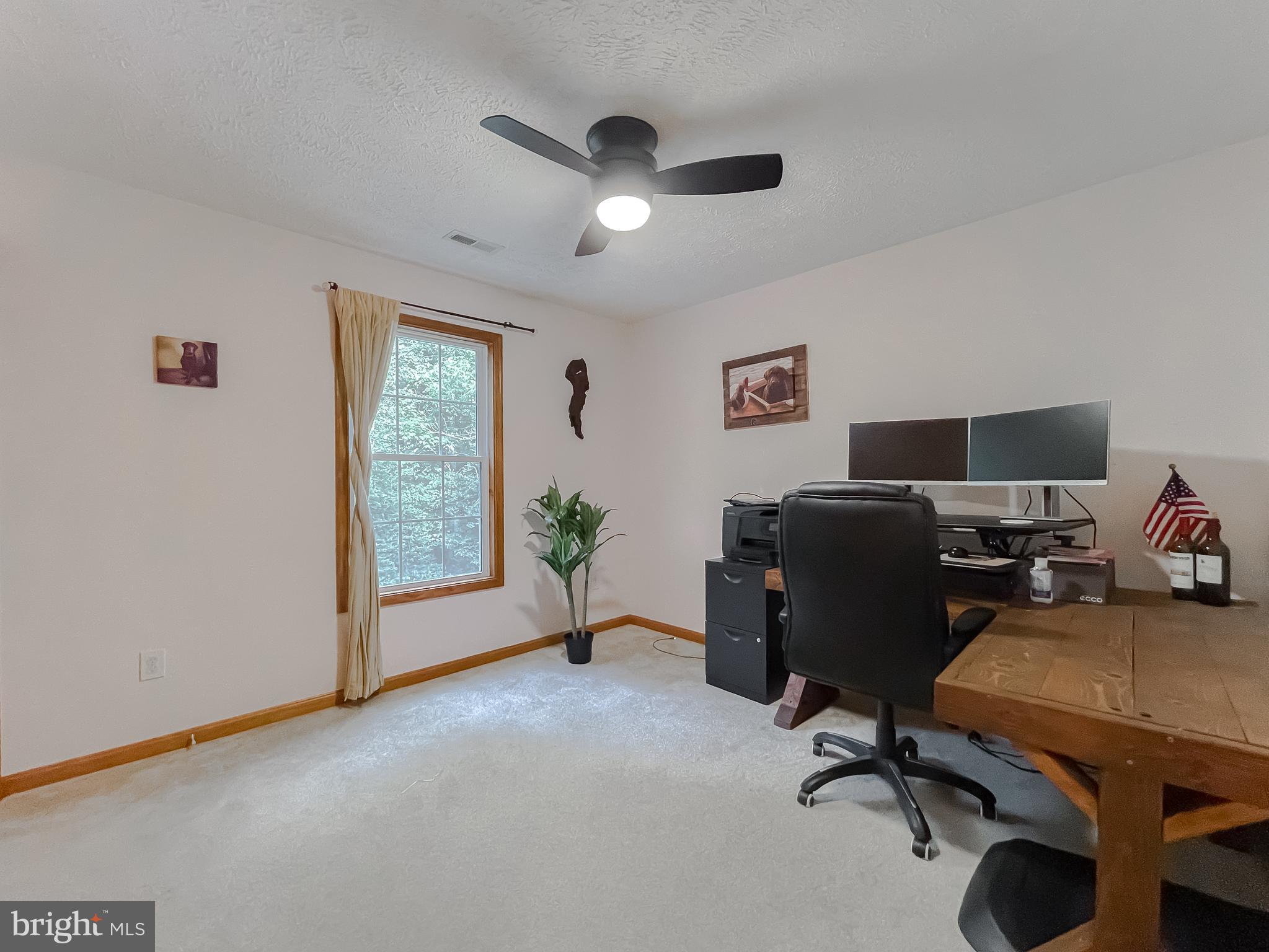 WHITEHALL - Residential