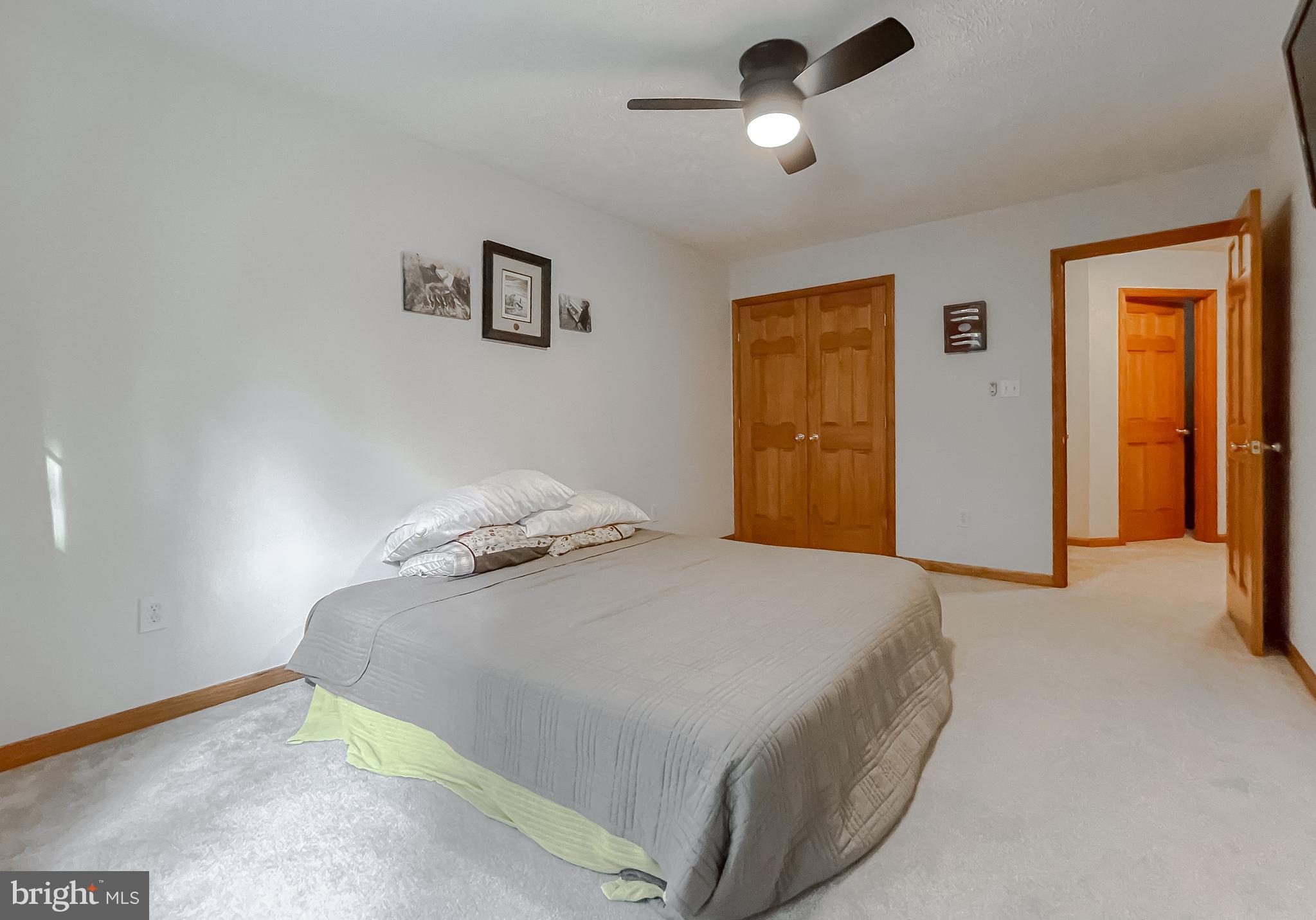 WHITEHALL - Residential