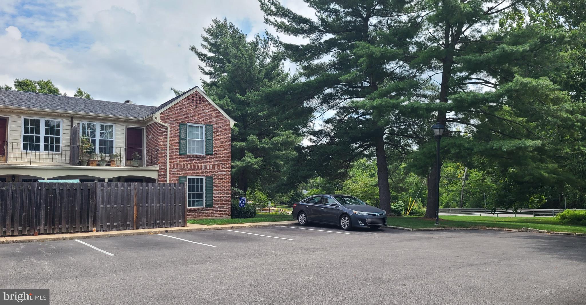 CHATHAM VIL OF TOW - Residential