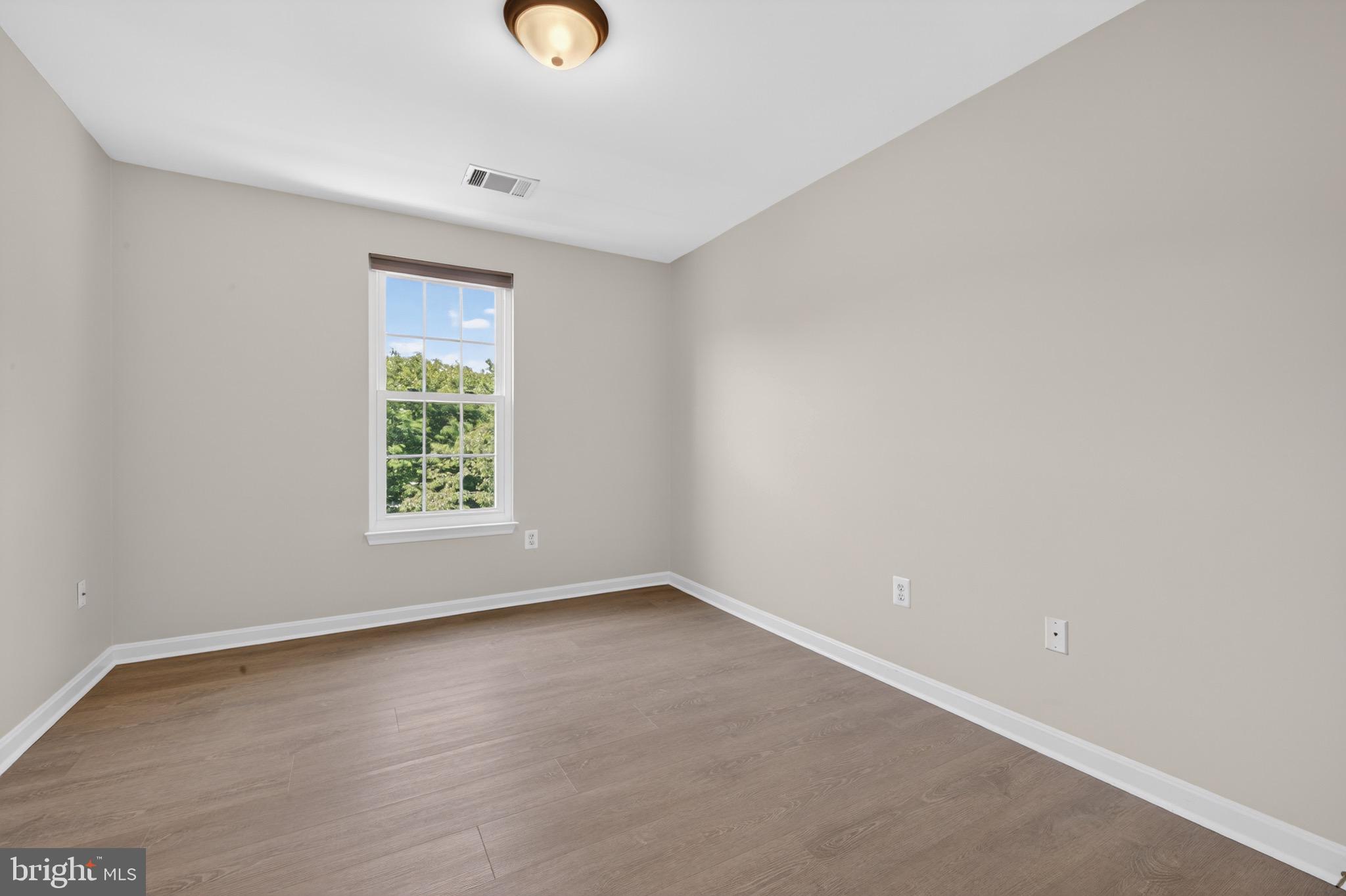 CLOPPERS MILL WEST - Residential