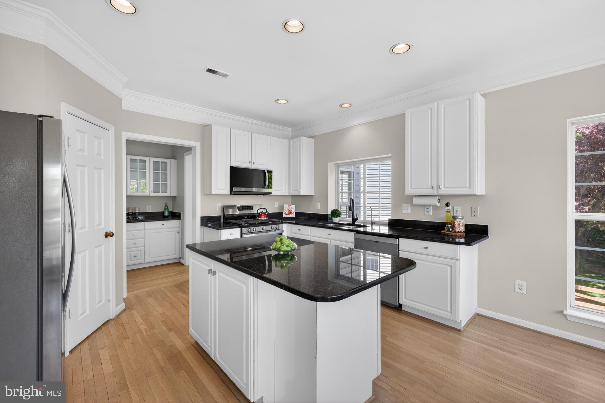 CLOPPERS MILL WEST - Residential
