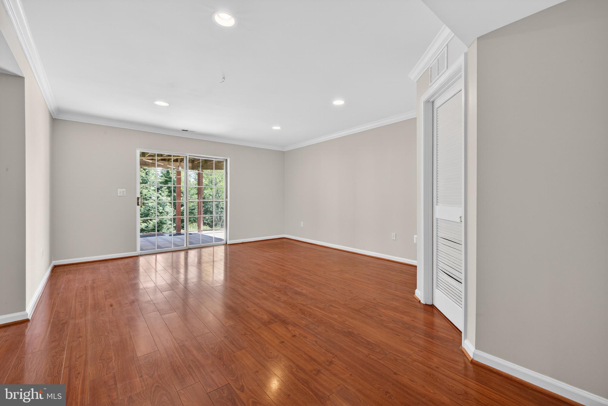 CLOPPERS MILL WEST - Residential