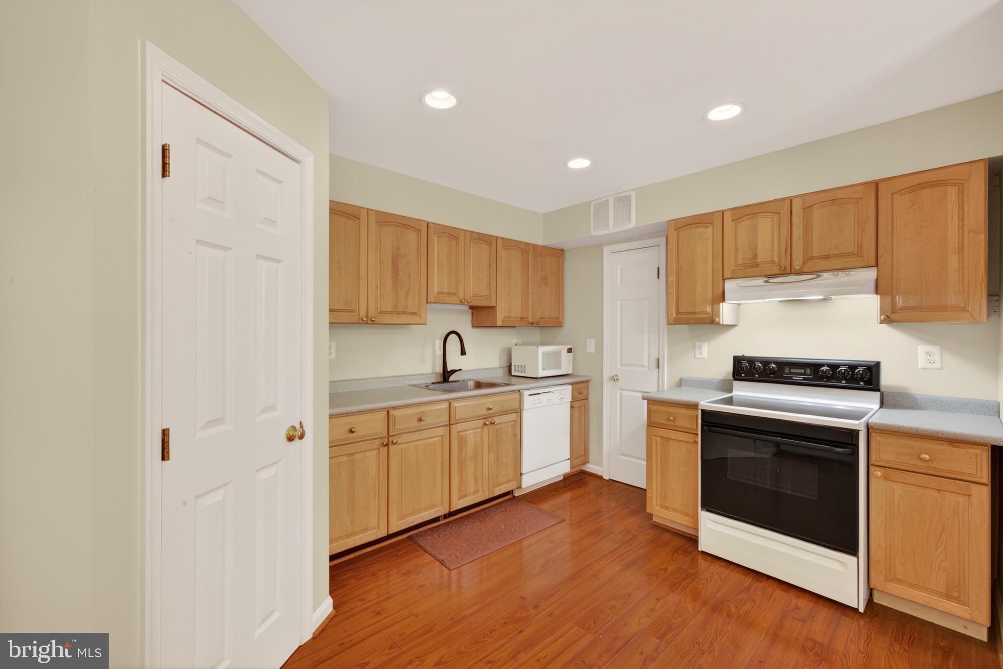 CLOPPERS MILL WEST - Residential