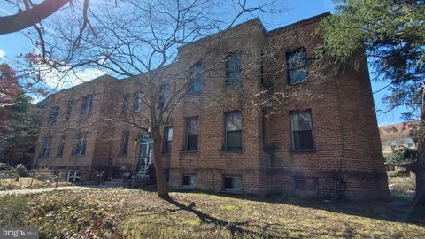 4524 IOWA AVENUE NW WASHINGTON DC 20011