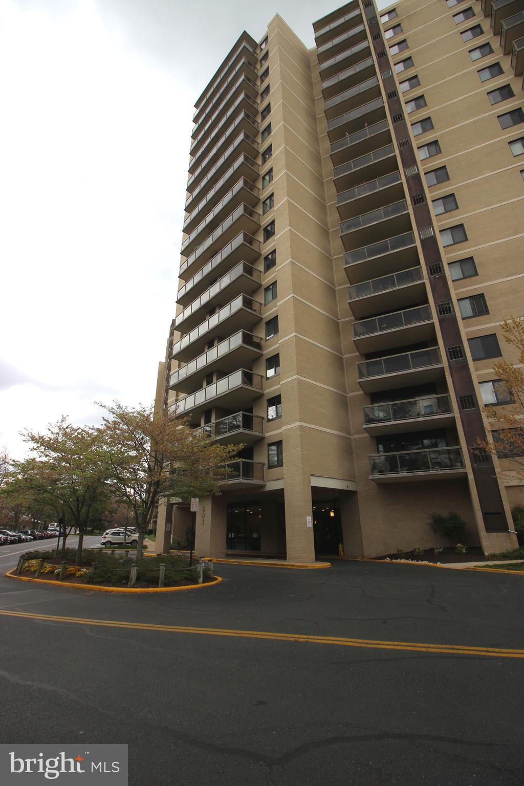 307 YOAKUM PARKWAY 1701
