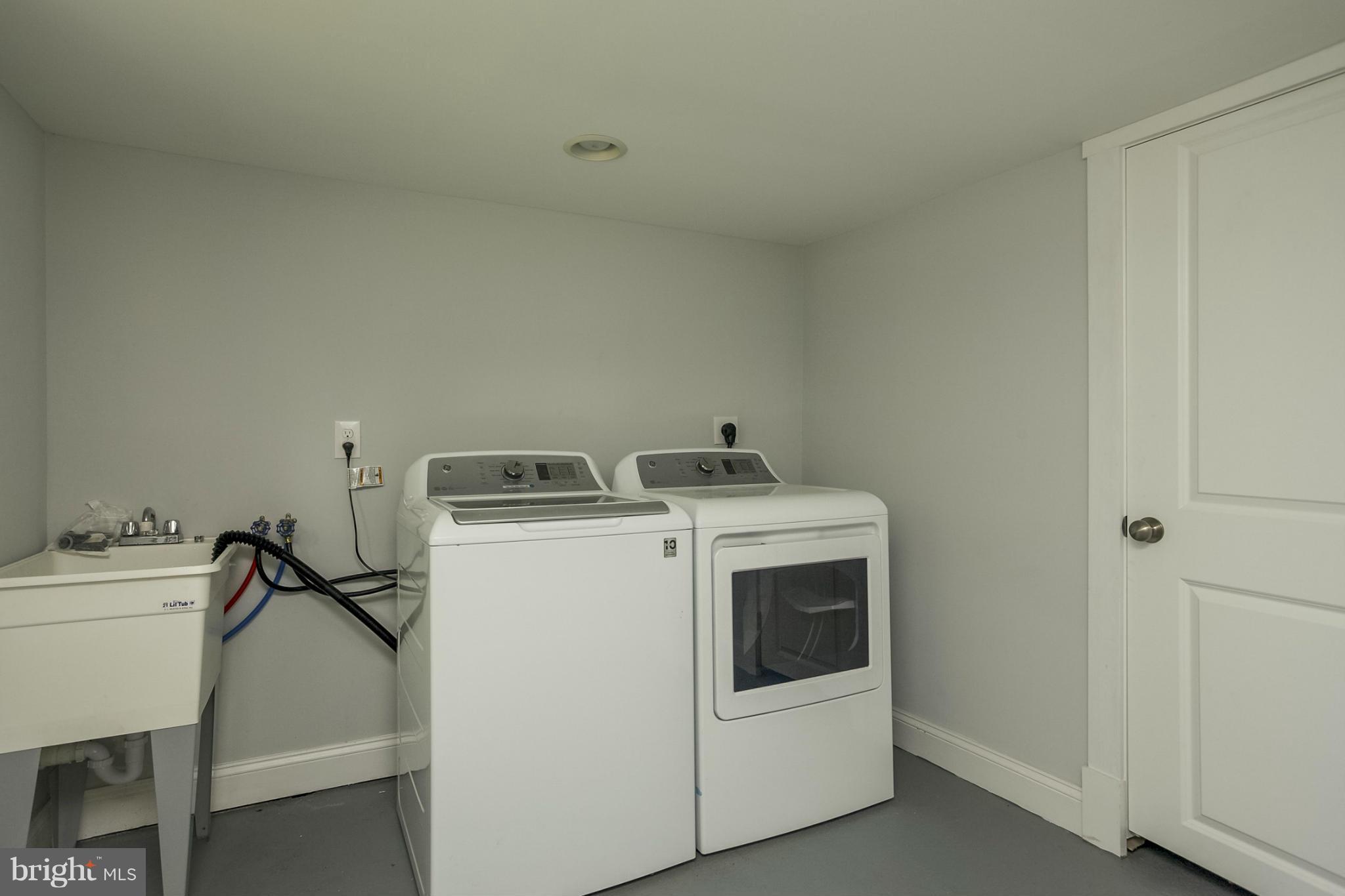 BILTMORE FARMS - Residential