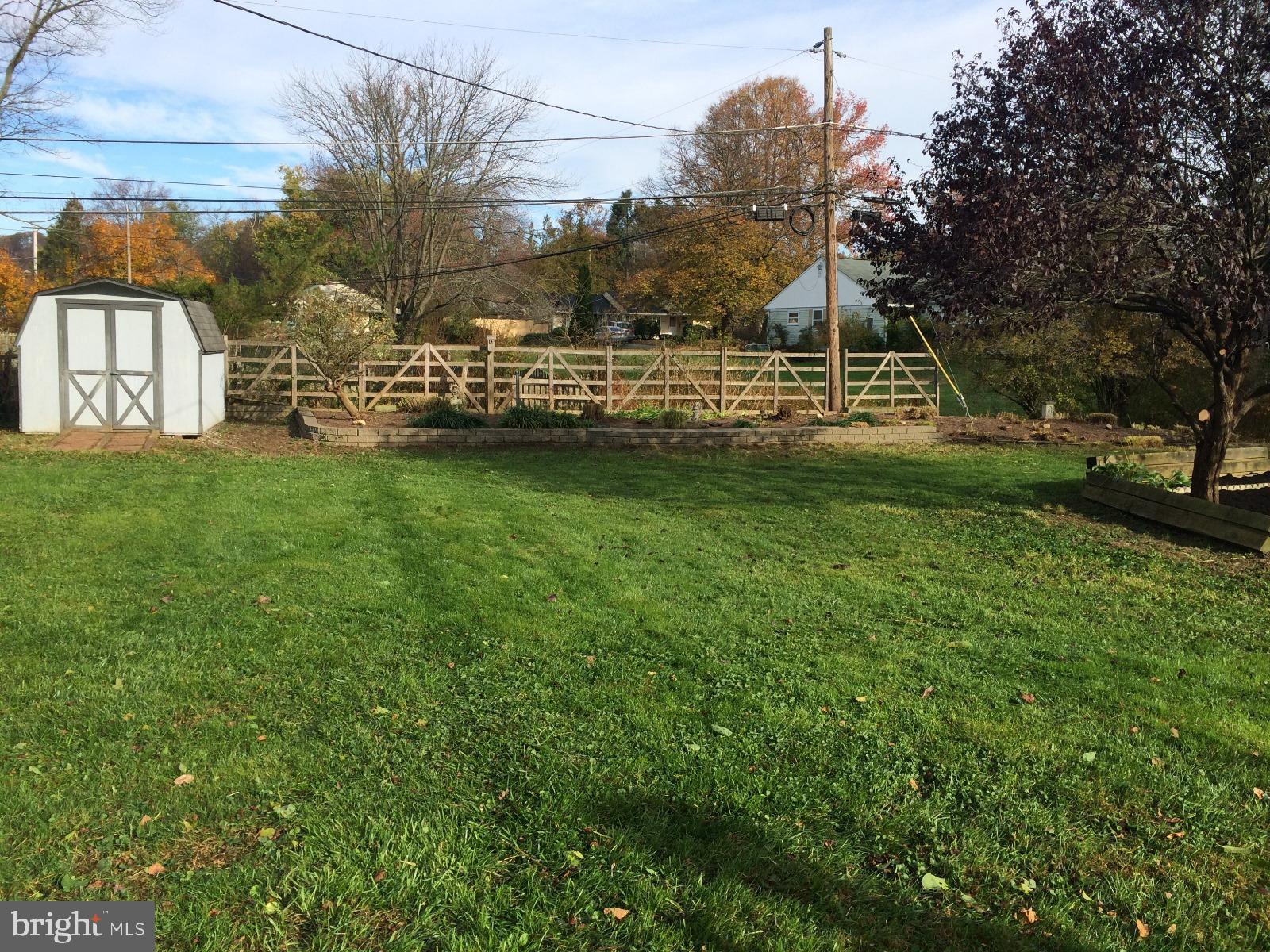 MEADOWBROOK - Residential