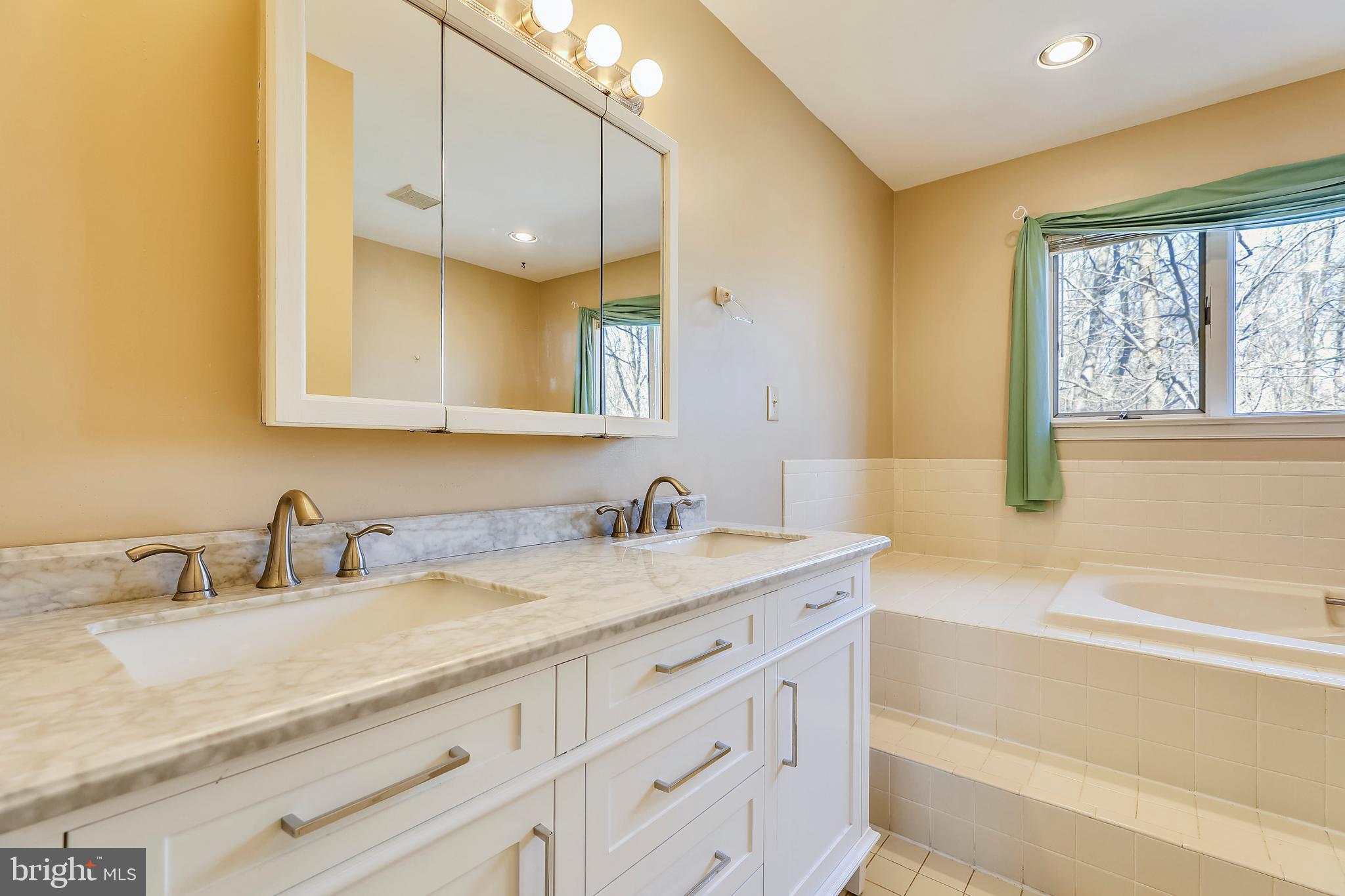 SEVERN LANDING - Residential