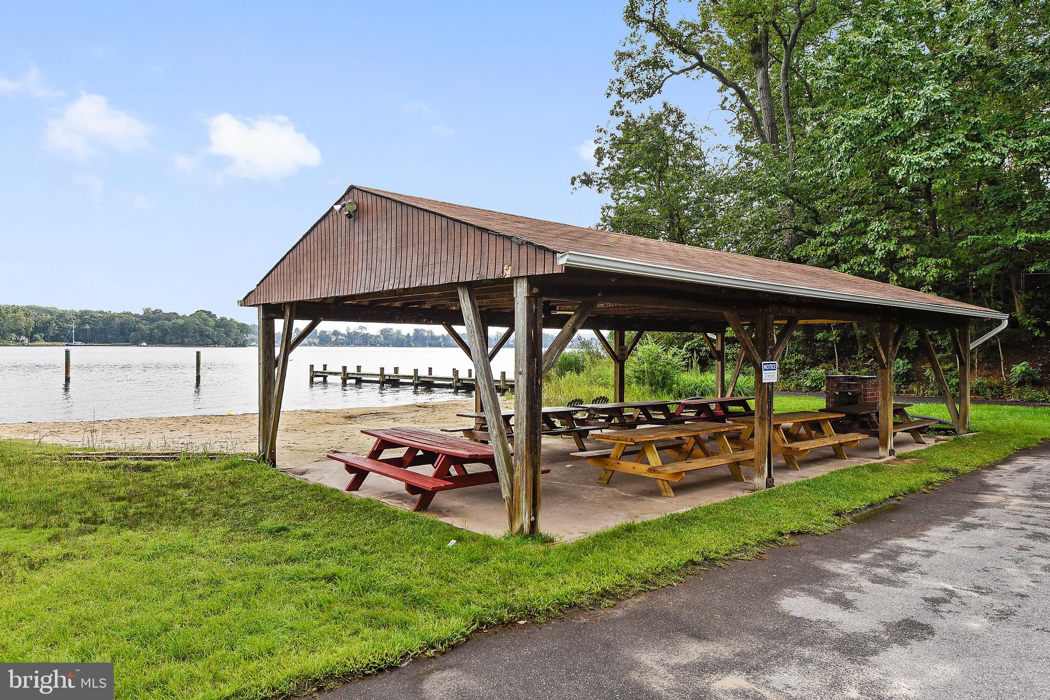 SEVERN LANDING - Residential