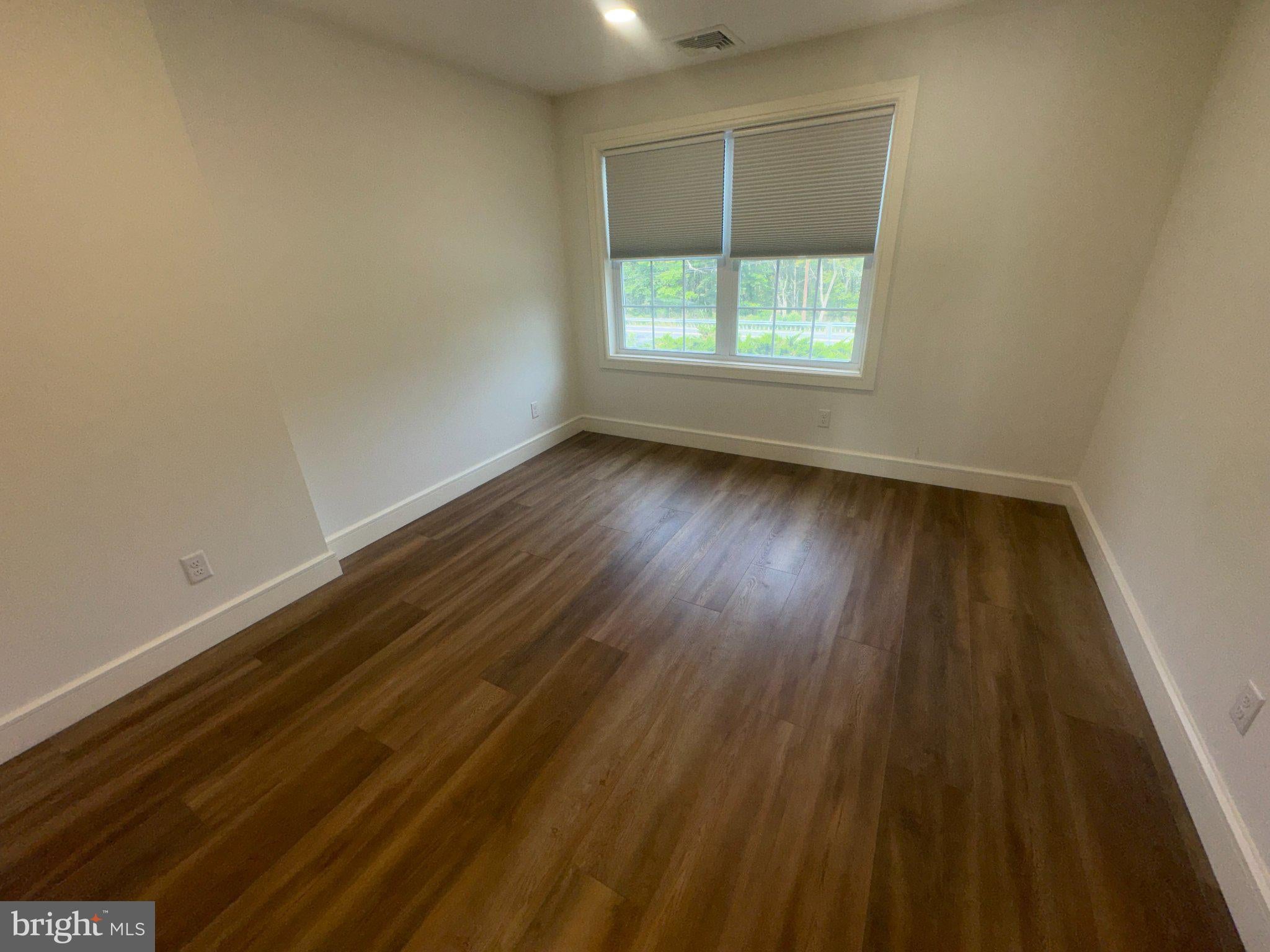 1087 MOUNT TOM ROAD 205