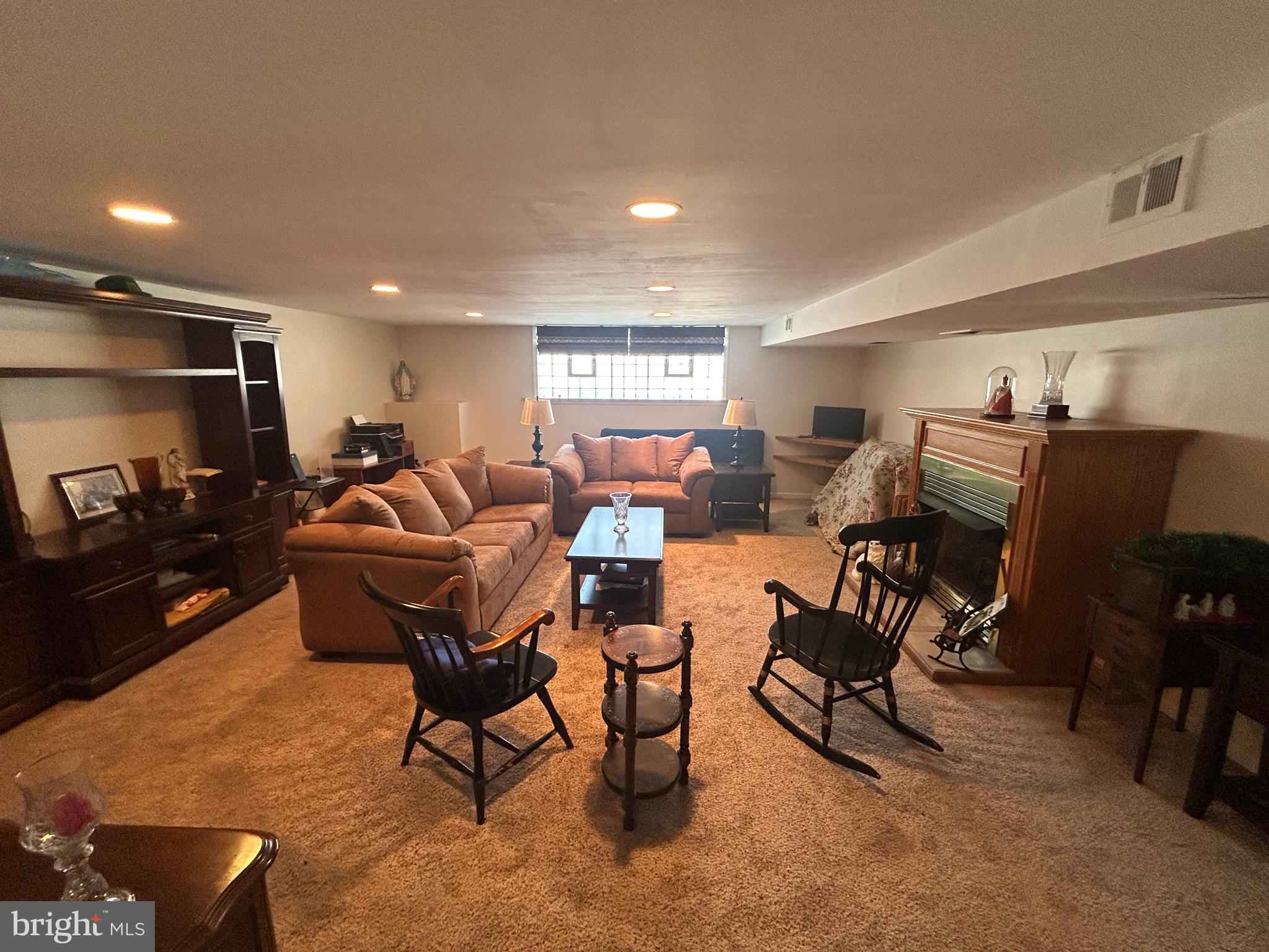 BELLS CORNER - Residential