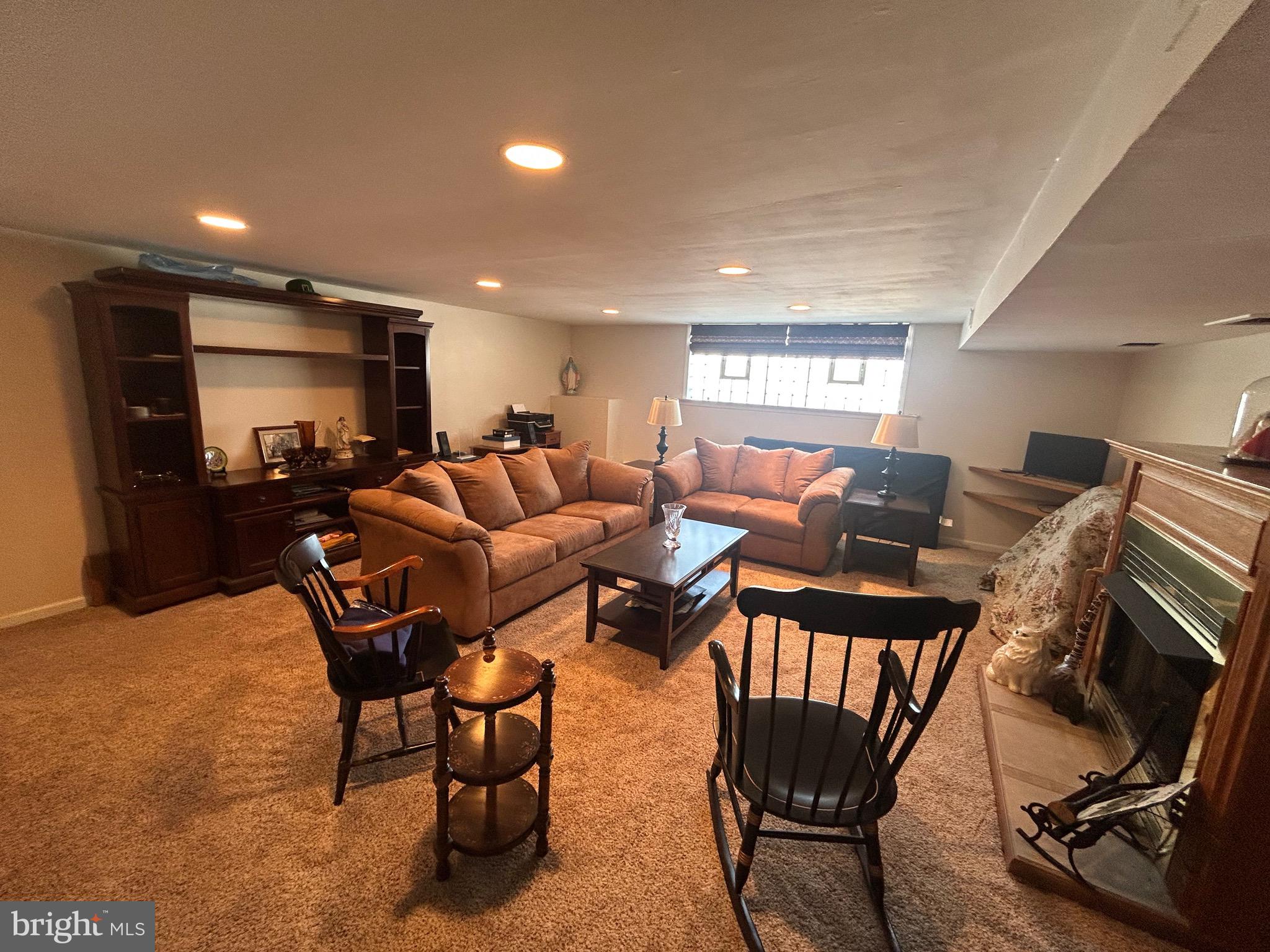 BELLS CORNER - Residential