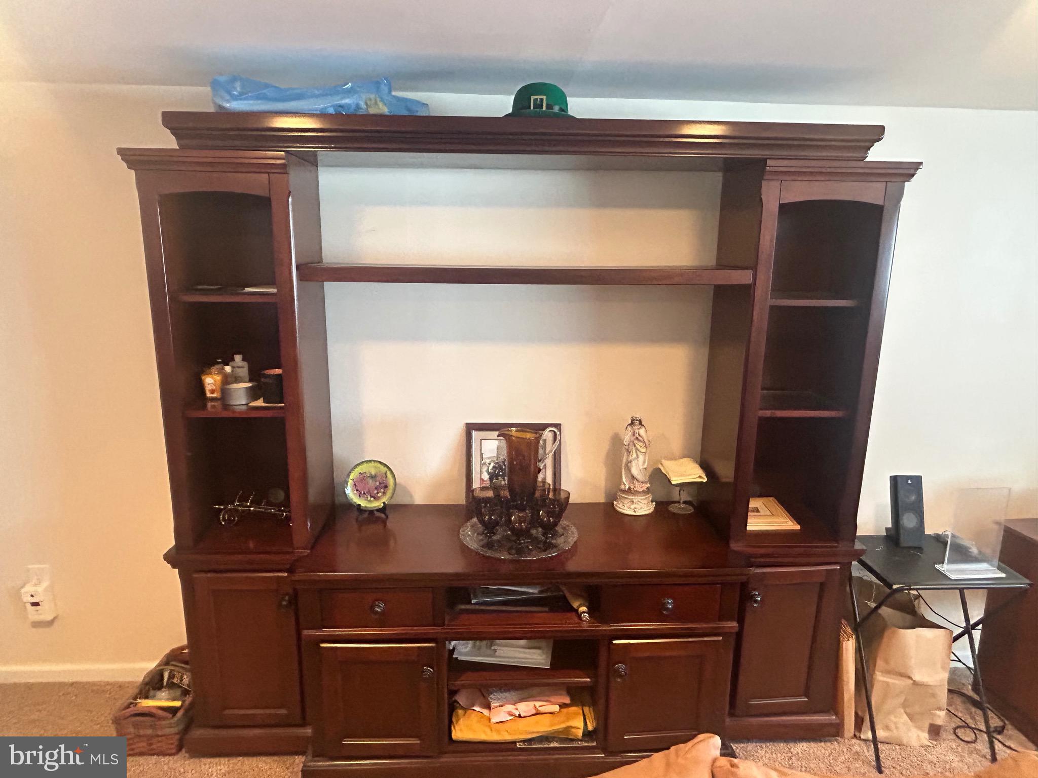 BELLS CORNER - Residential