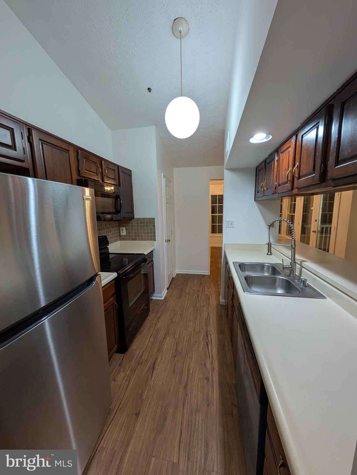 1301 CEDAR CREST COURT L 1301-L