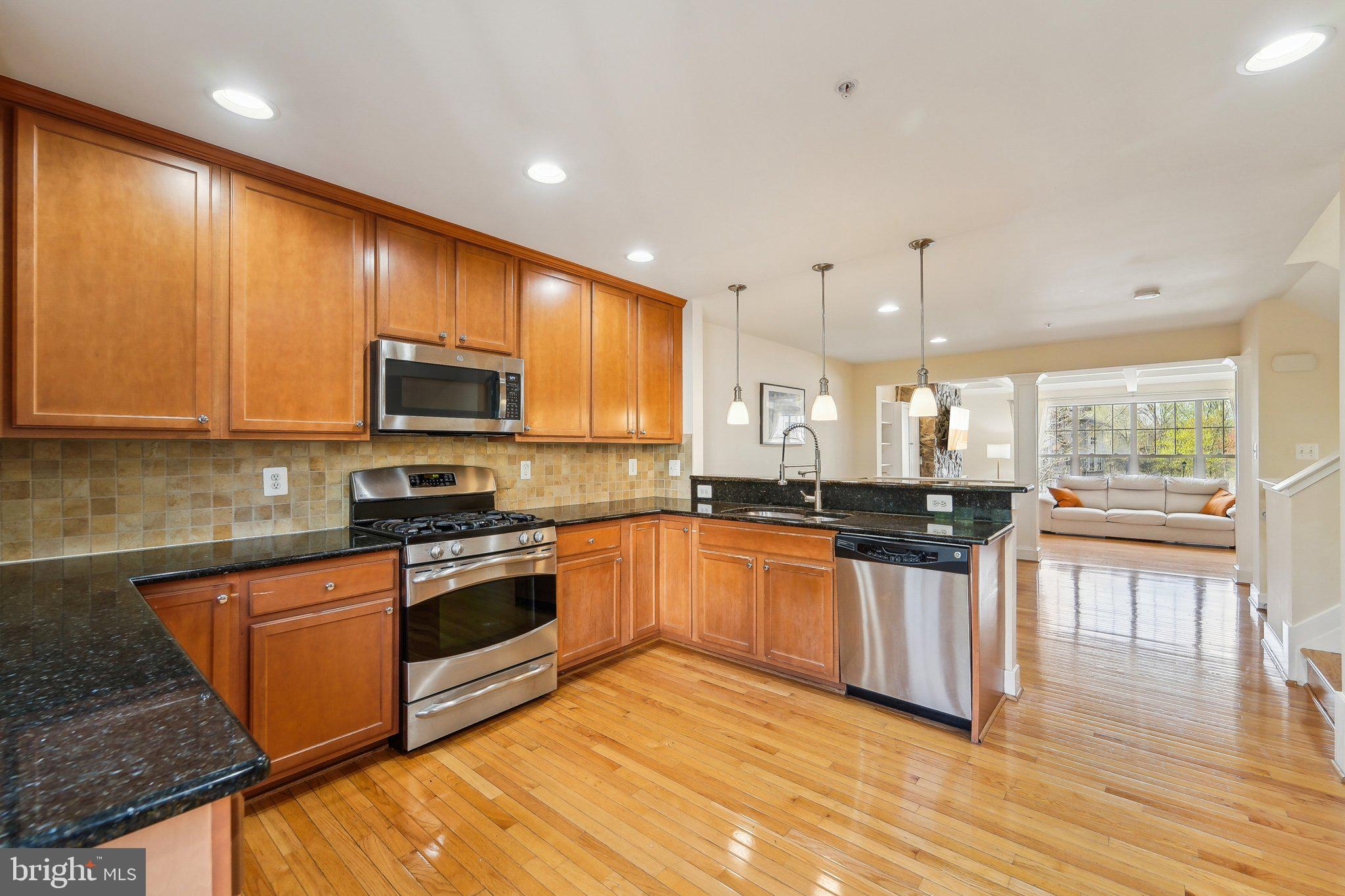 TOWNS OF DOGWOOD - Residential