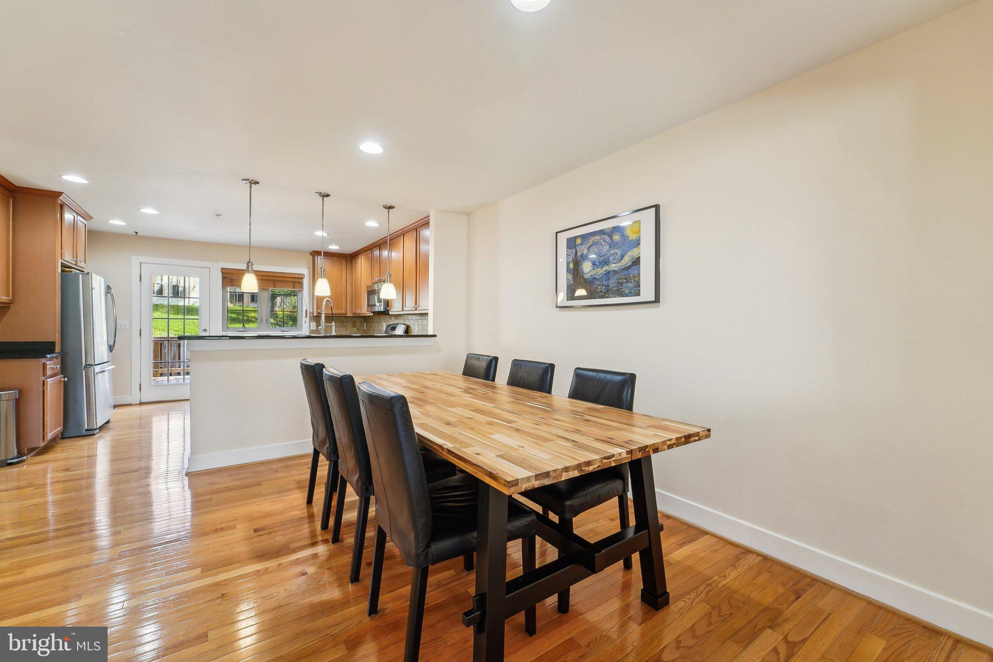 TOWNS OF DOGWOOD - Residential