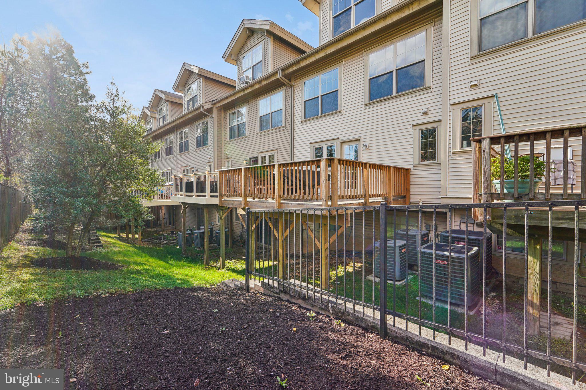 TOWNS OF DOGWOOD - Residential