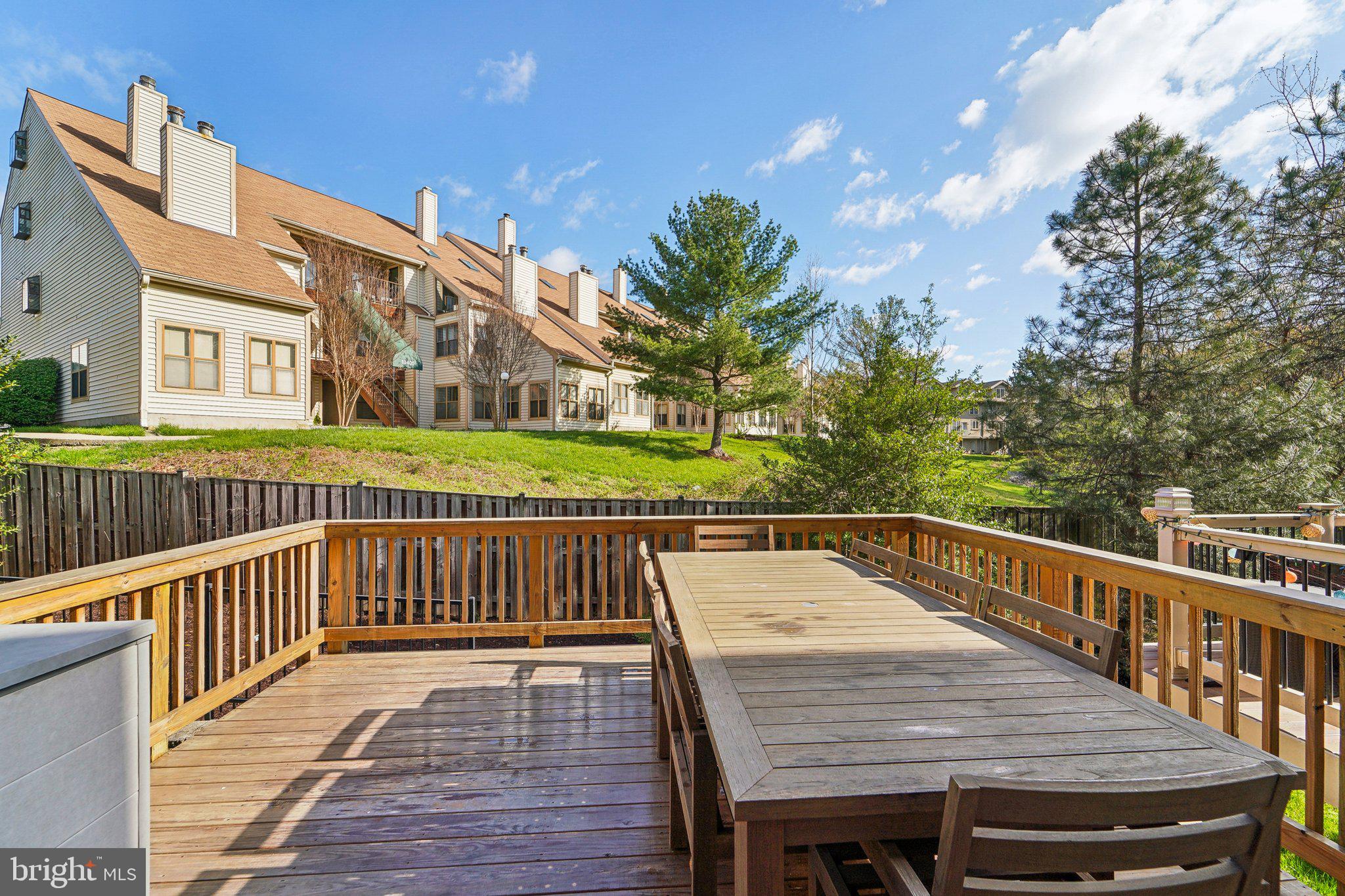 TOWNS OF DOGWOOD - Residential