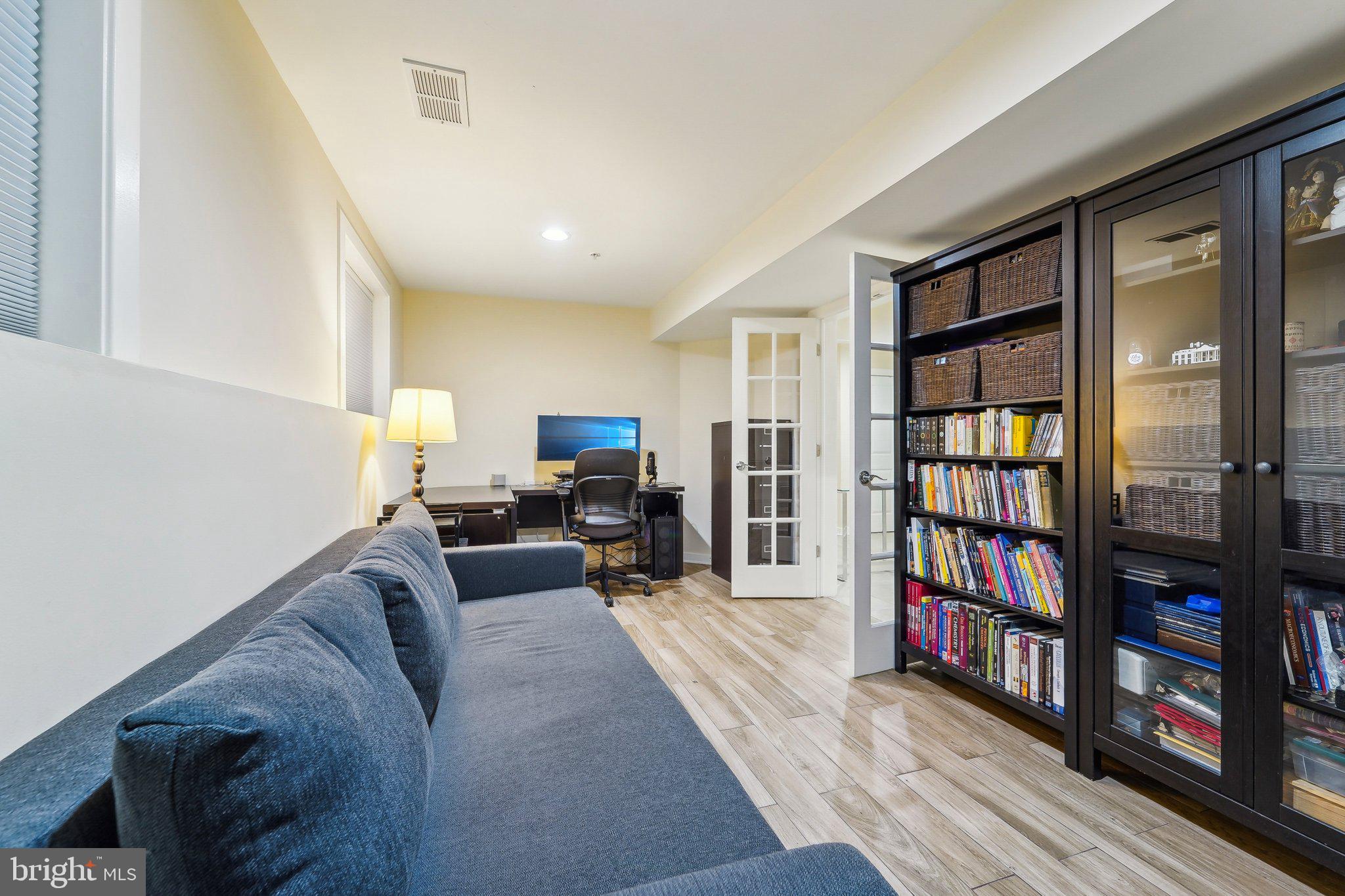 TOWNS OF DOGWOOD - Residential