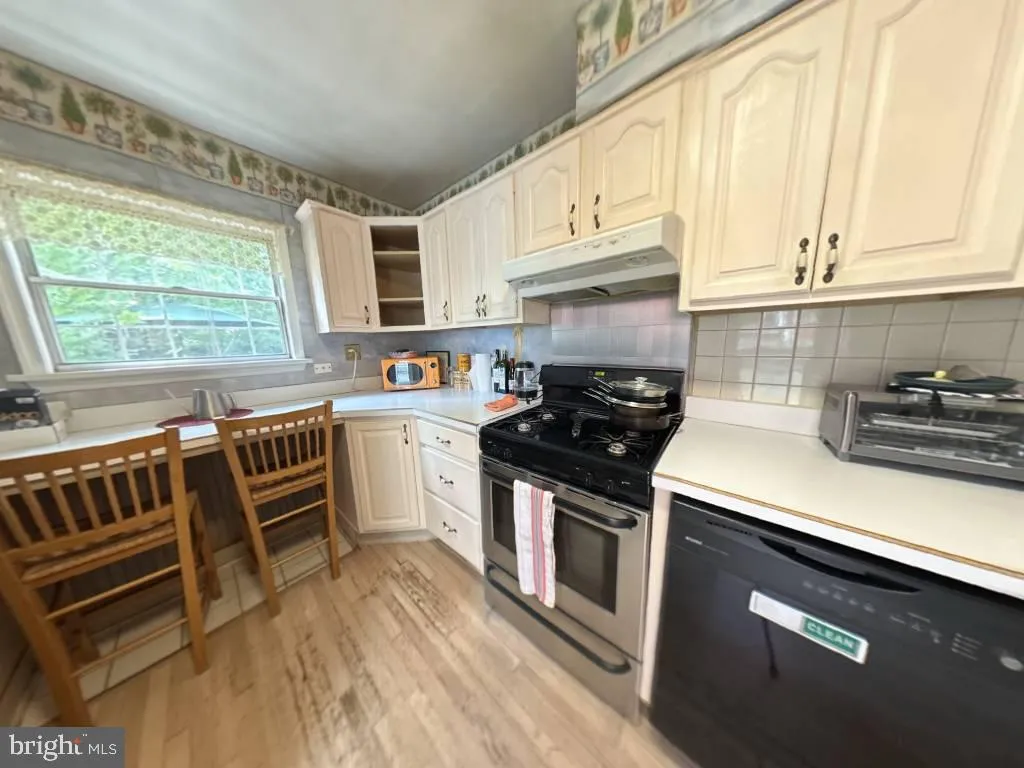 Additional image 53 of 431 5th Street NE, Washington, DC 20002
